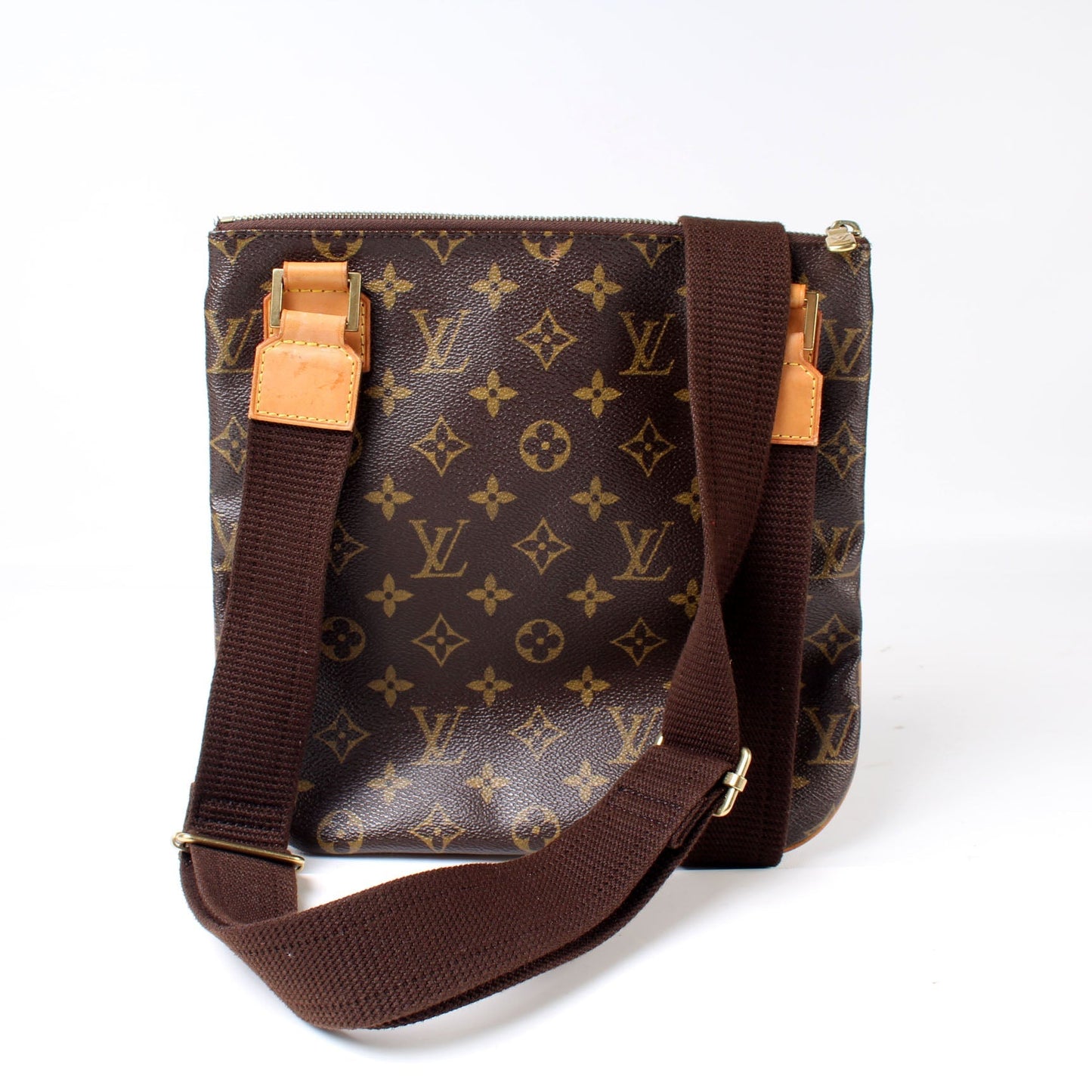 Louis Vuitton Pochette Bosphore Monogram