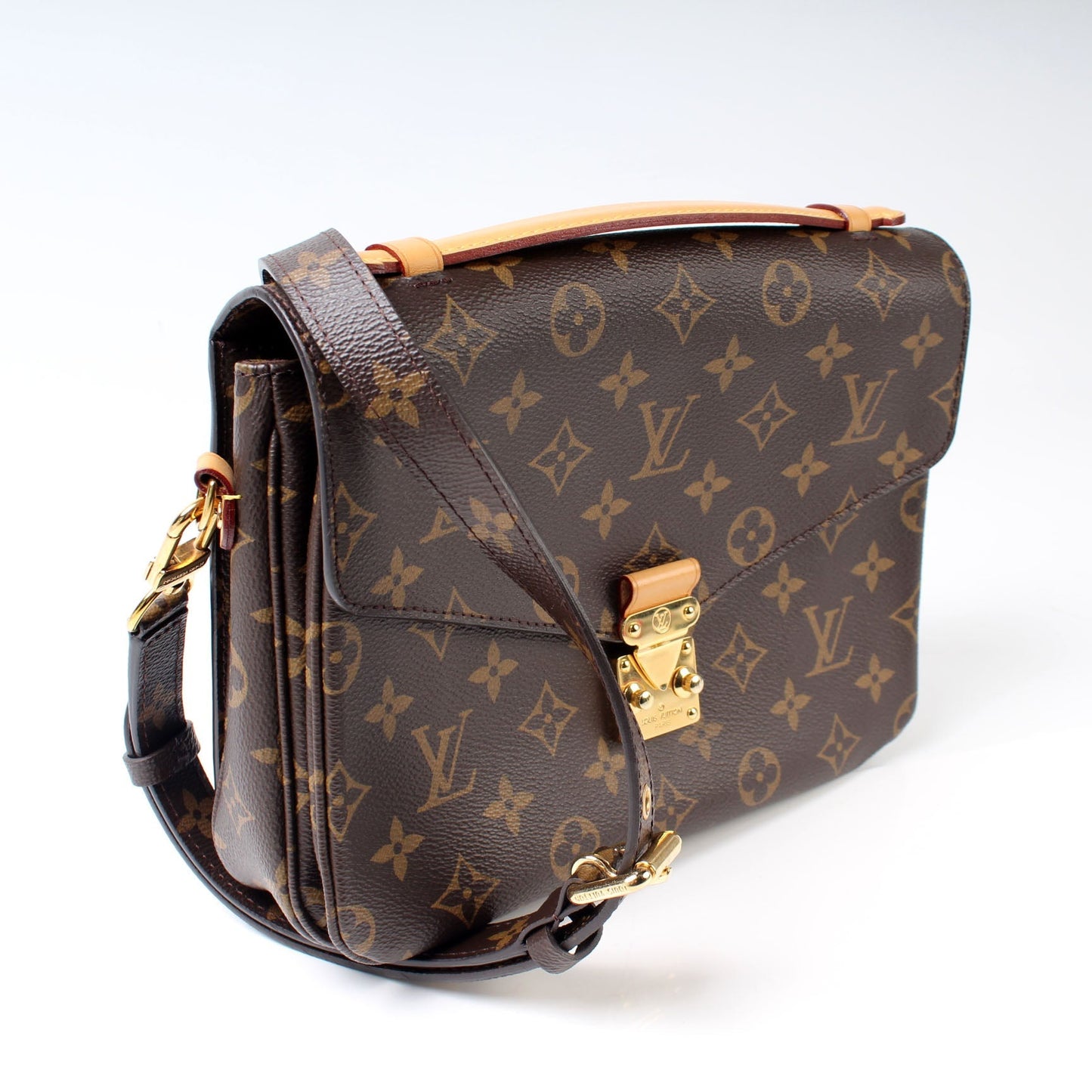 Louis Vuitton Pochette Metis Monogram
