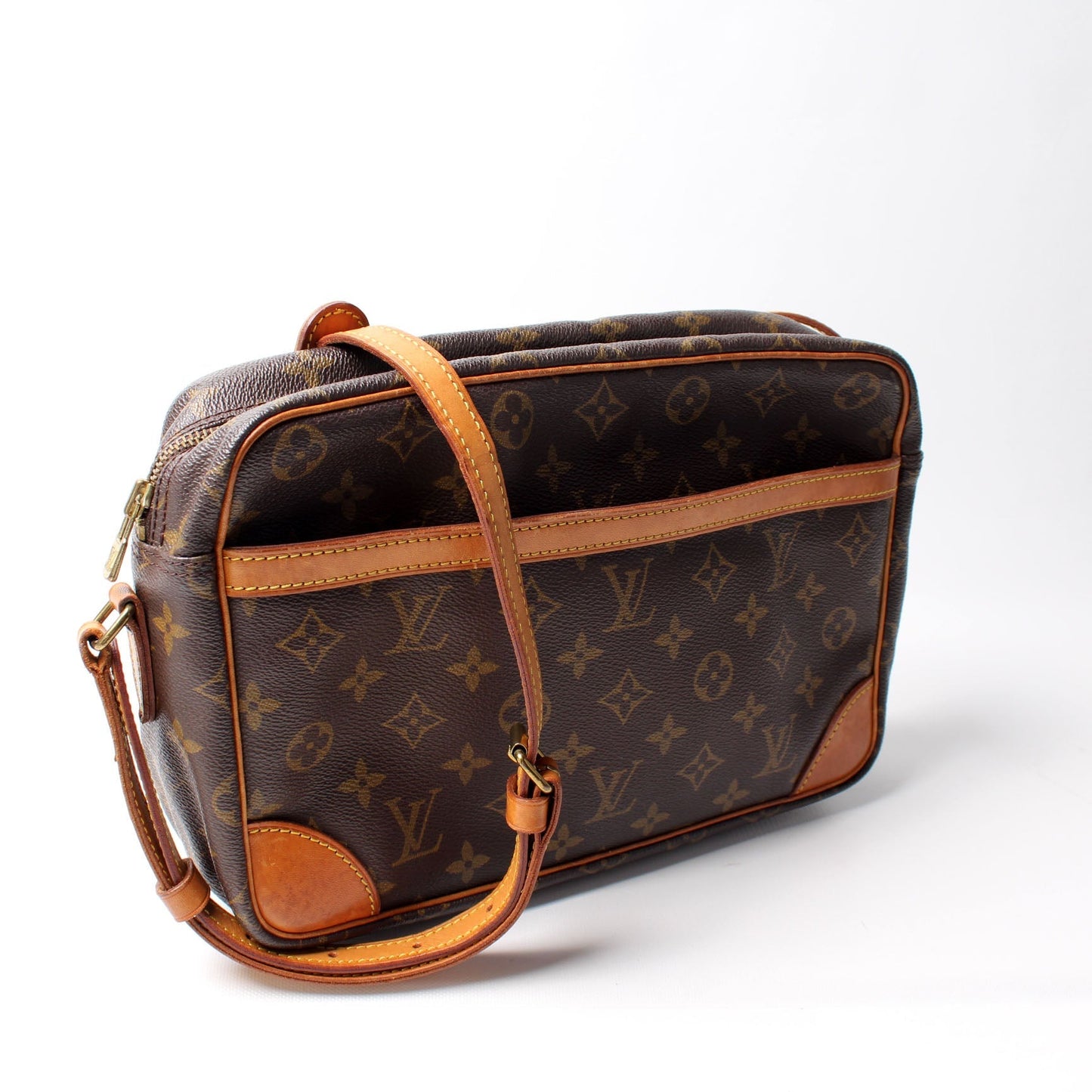 Louis Vuitton Trocadero 30 Monogram