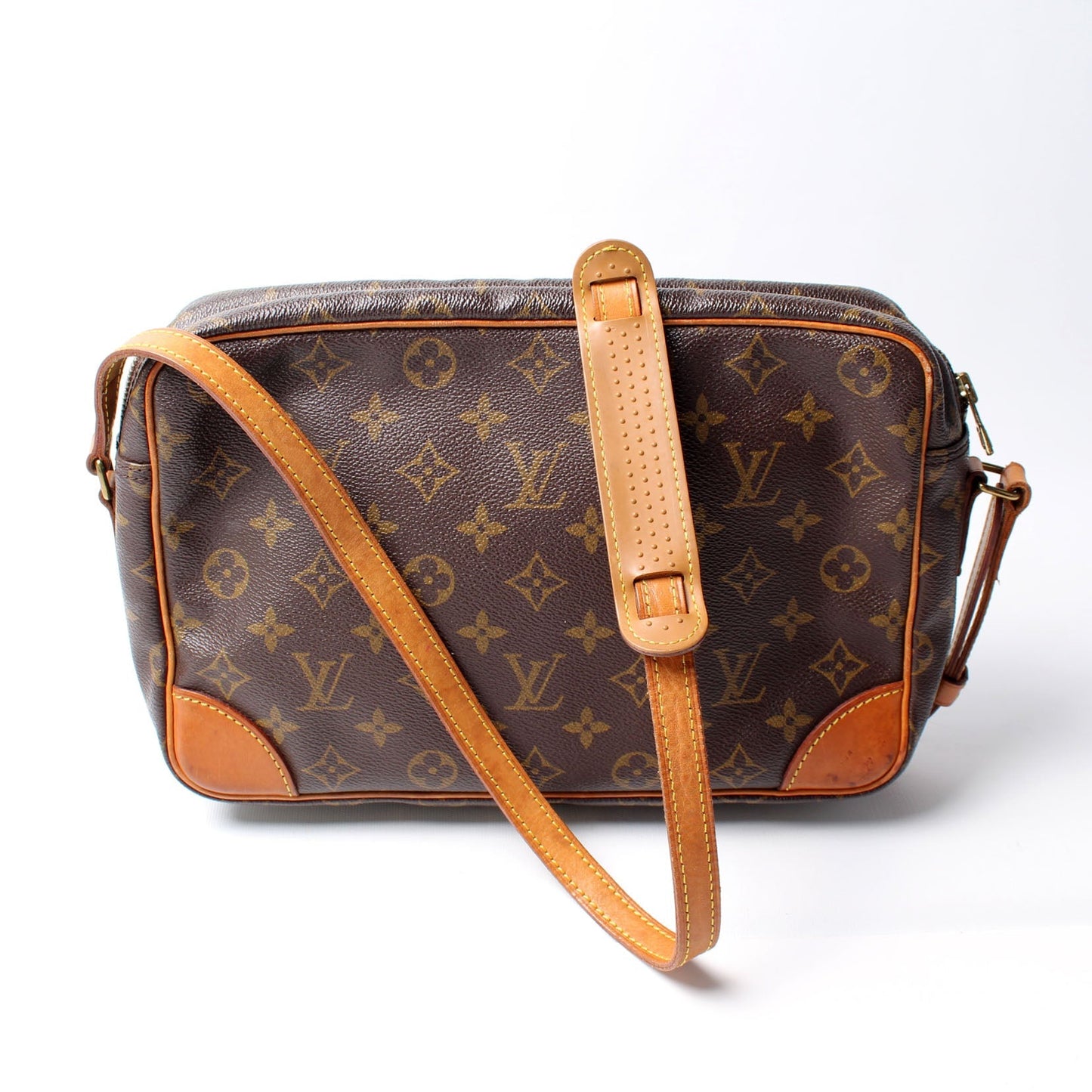 Louis Vuitton Trocadero 30 Monogram