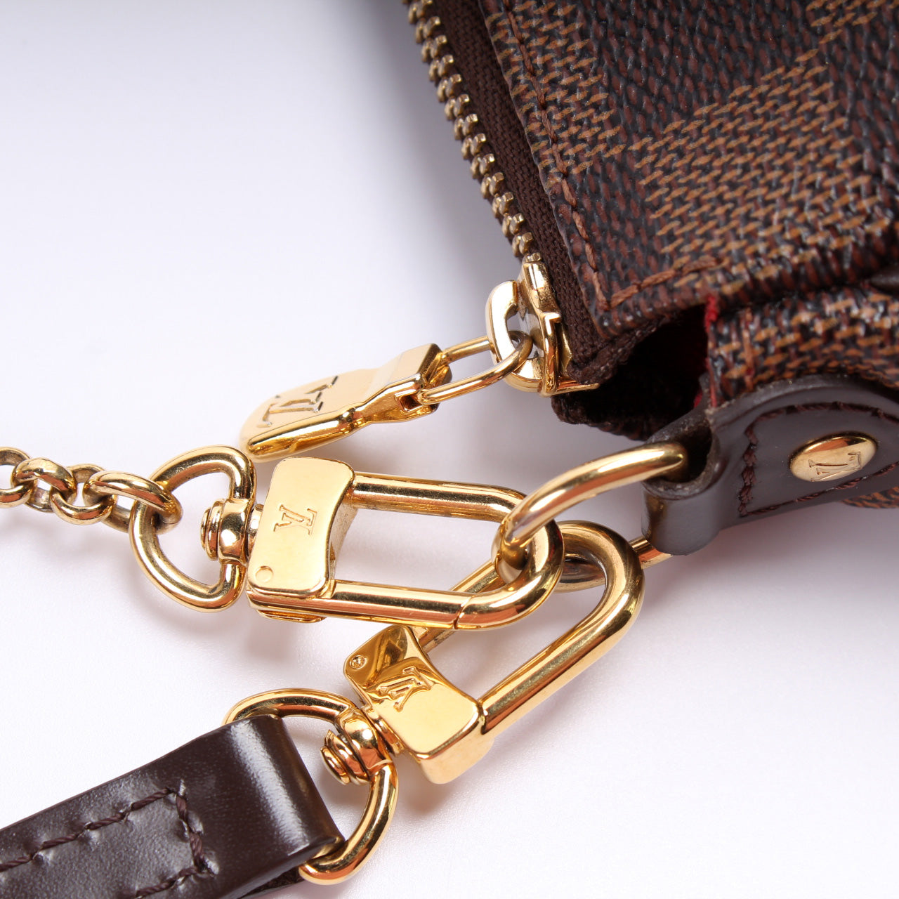 Louis Vuitton Eva Clutch Damier Ebene