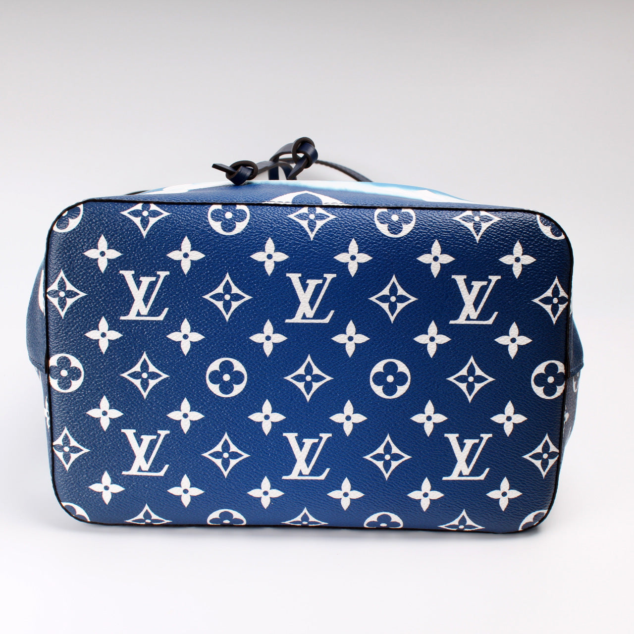 Louis Vuitton Neonoe Escale