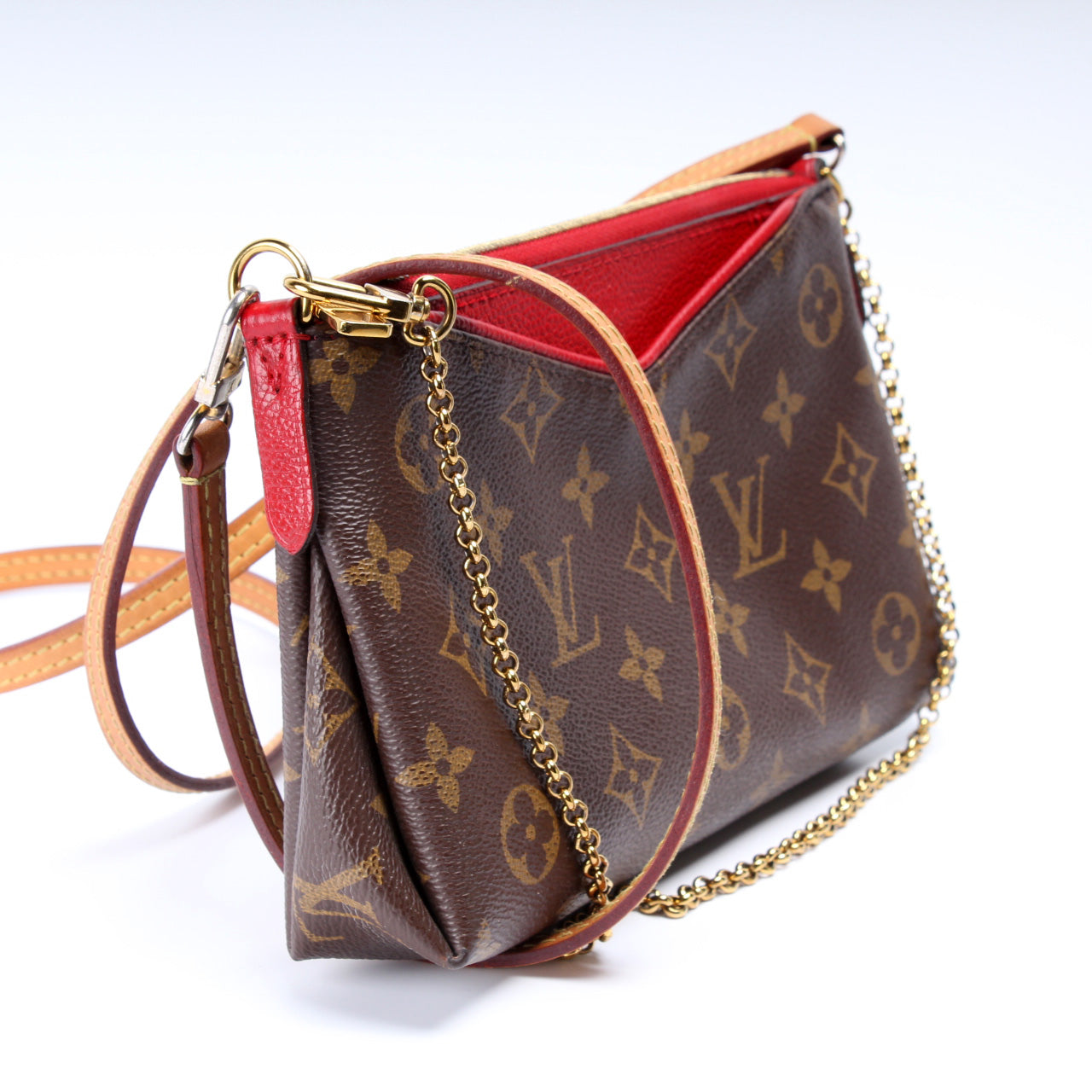 Louis Vuitton Pallas Clutch Monogram