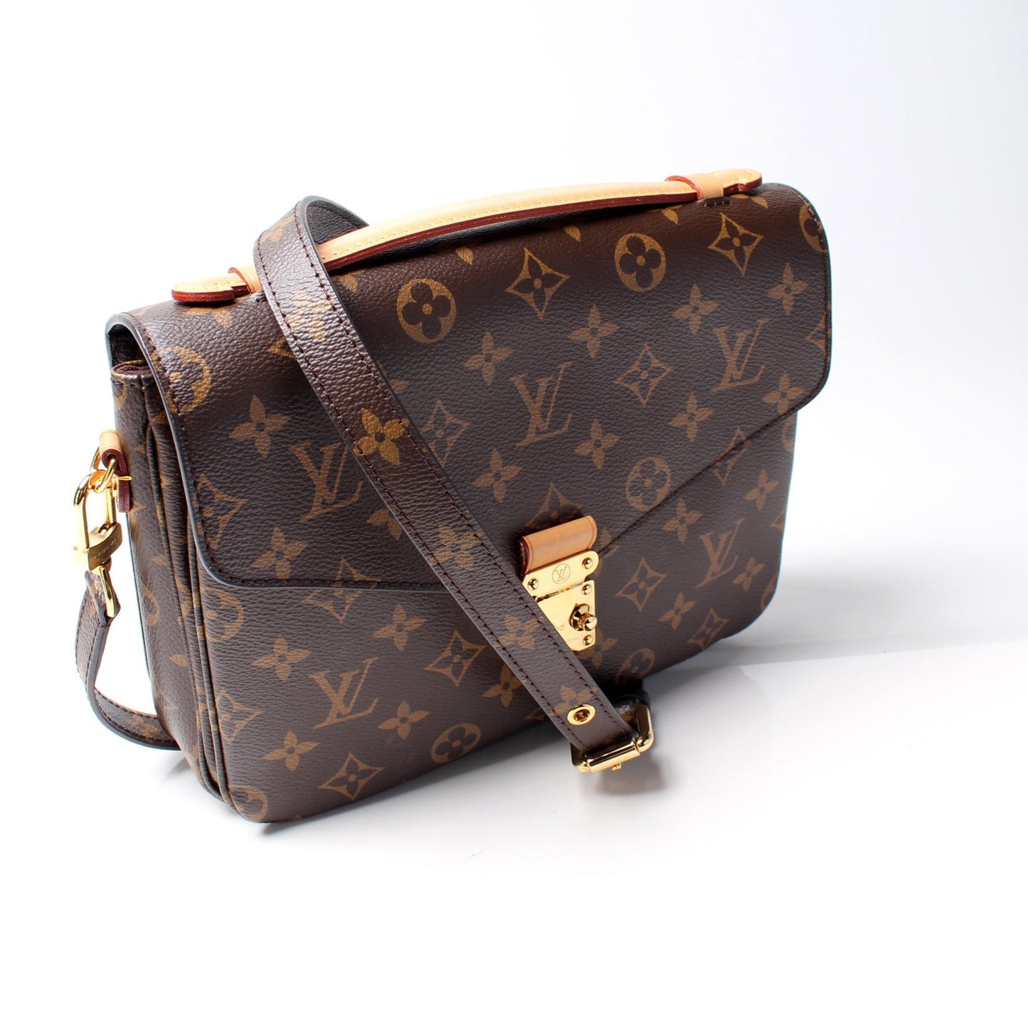 Louis Vuitton Pochette Metis Monogram