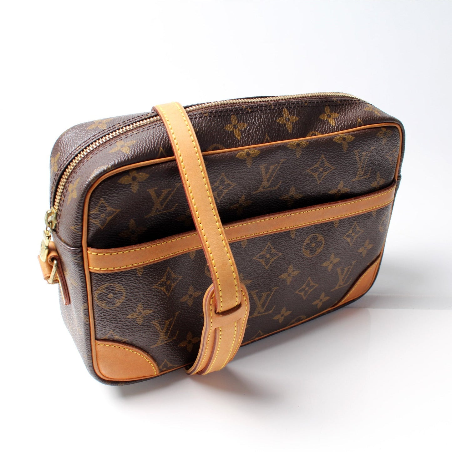 Louis Vuitton Trocadero 27 Monogram