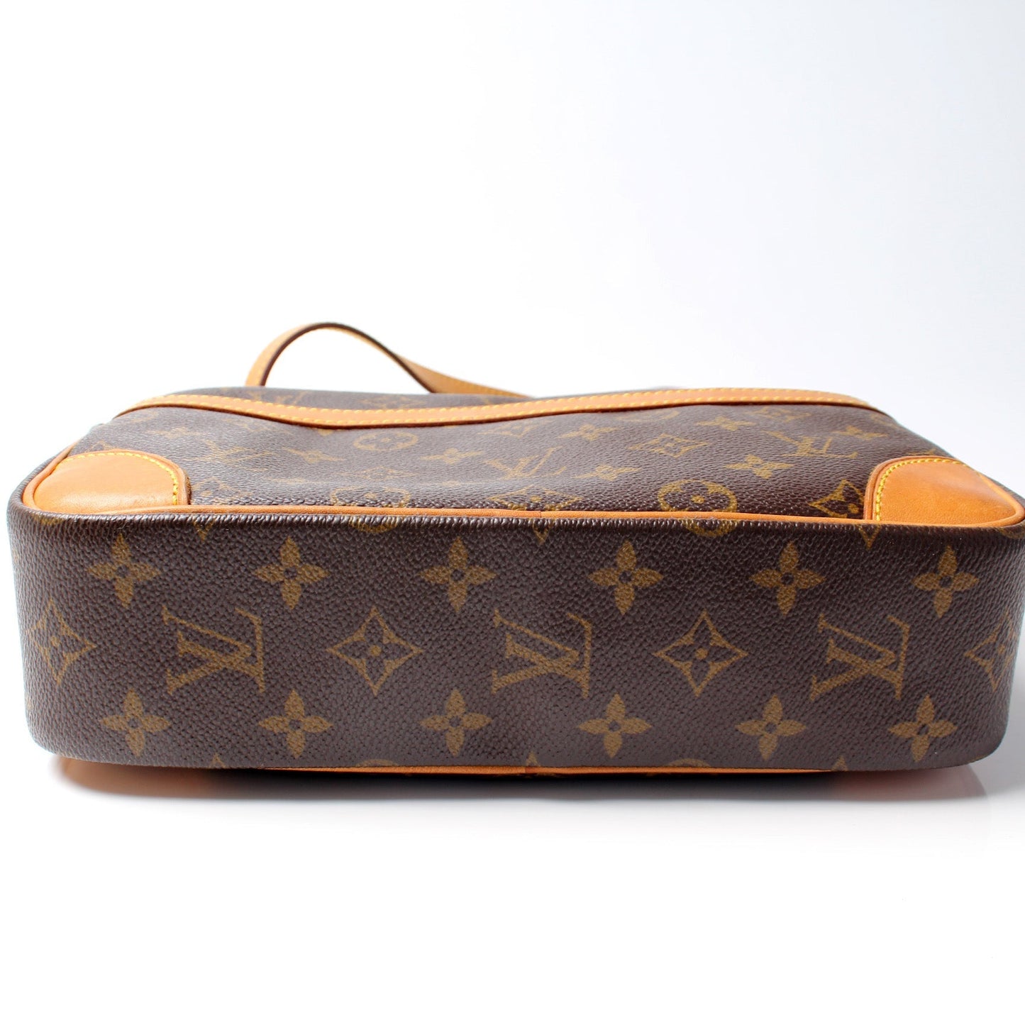Louis Vuitton Trocadero 27 Monogram