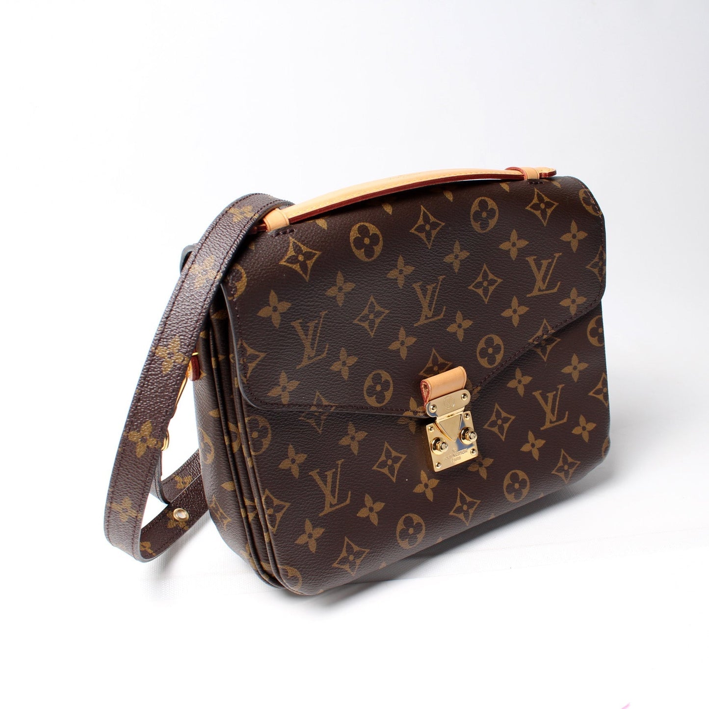 Louis Vuitton Pochette Metis Monogram
