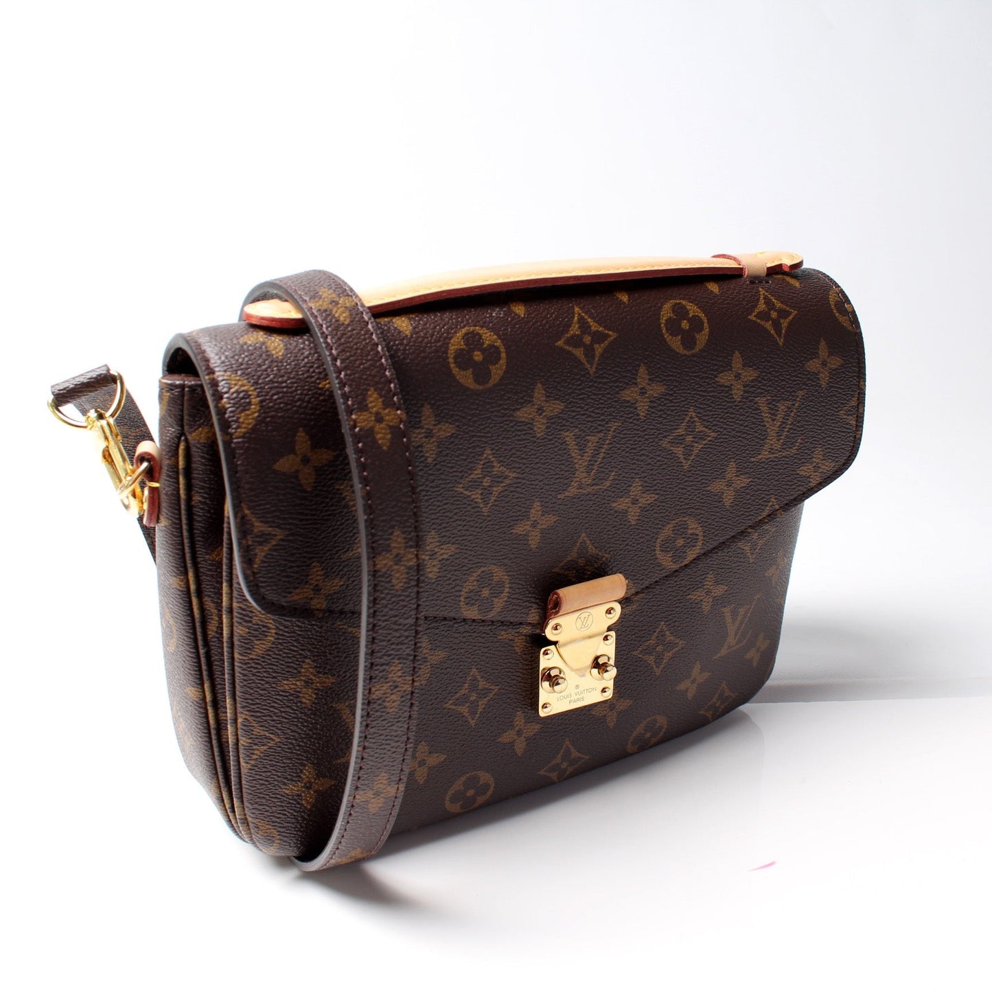 Louis Vuitton Pochette Metis Monogram