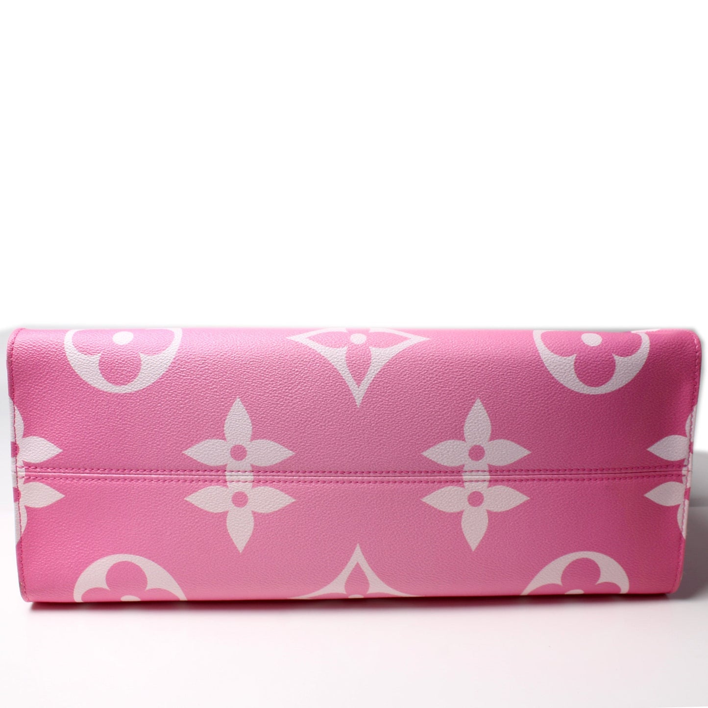 Louis Vuitton ONETHGO GM Escale