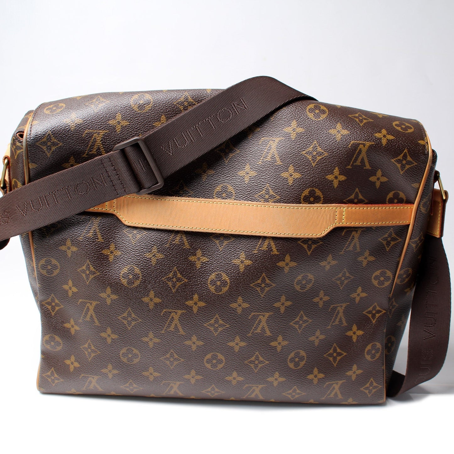 Louis Vuitton Abbesses Monogram