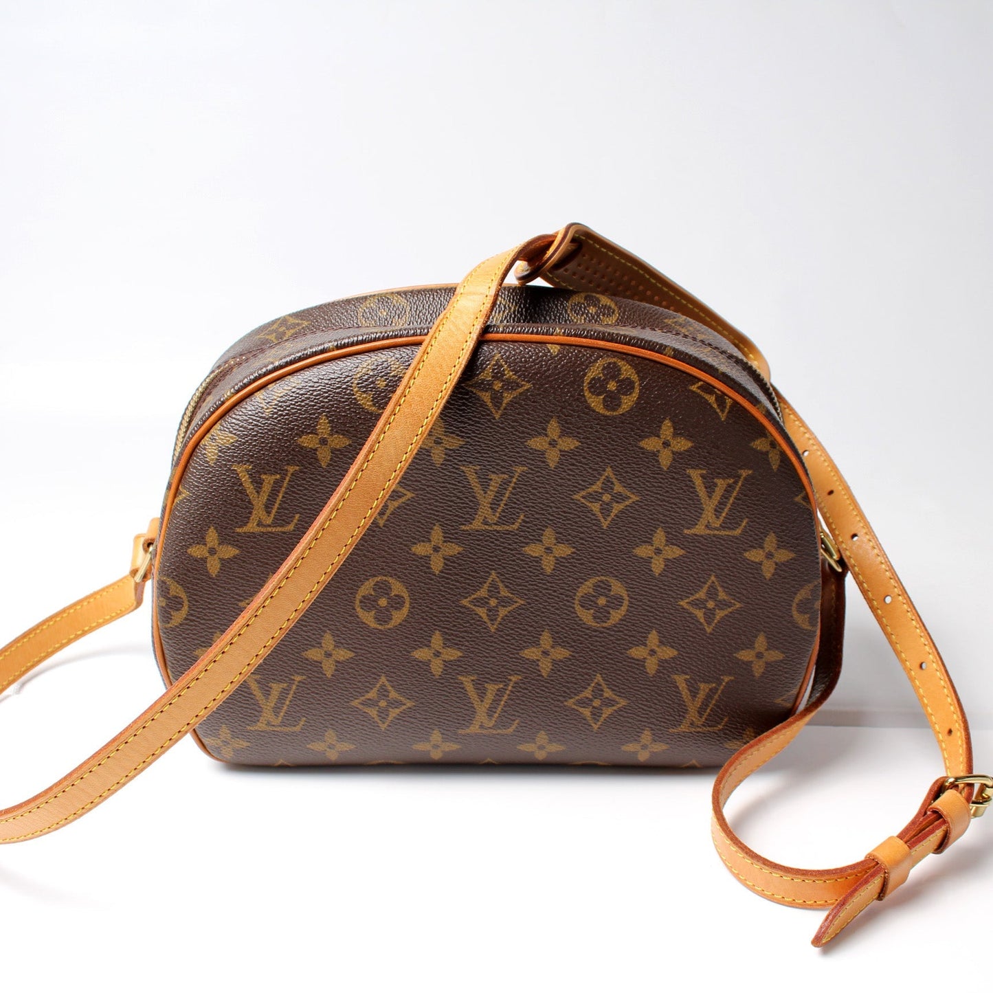 Louis Vuitton Blois Crossbody Monogram