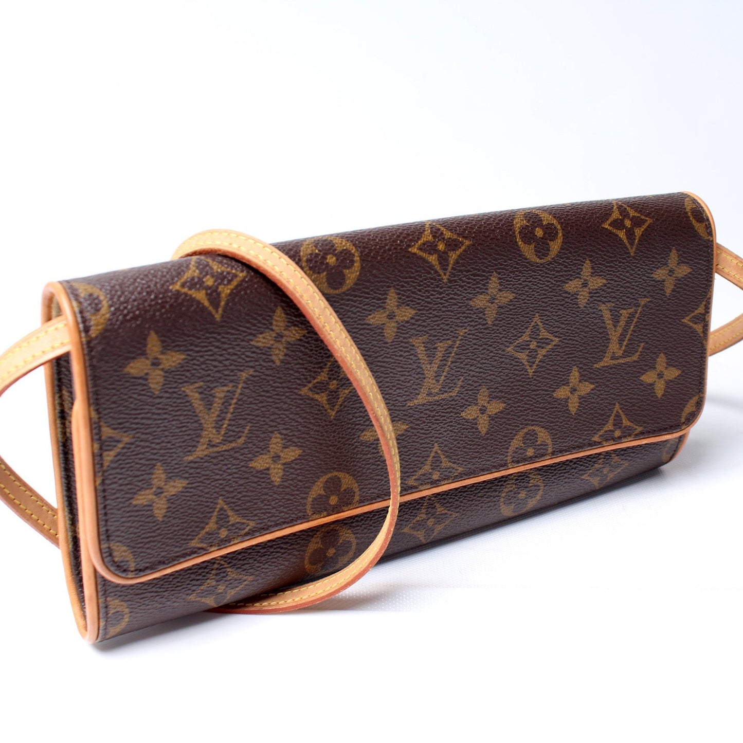 Louis Vuitton Pochette Twin GM Monogram