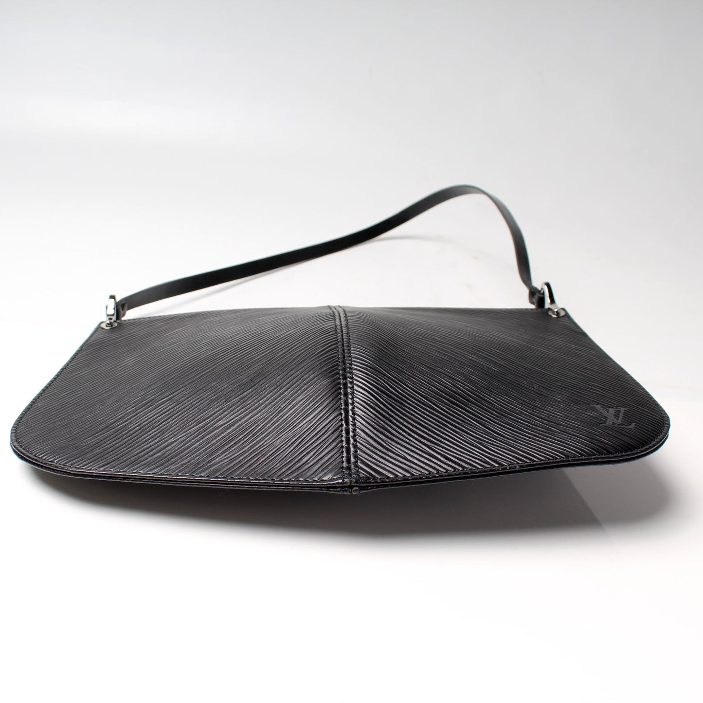 Louis Vuitton Demi Lune Pochette Epi