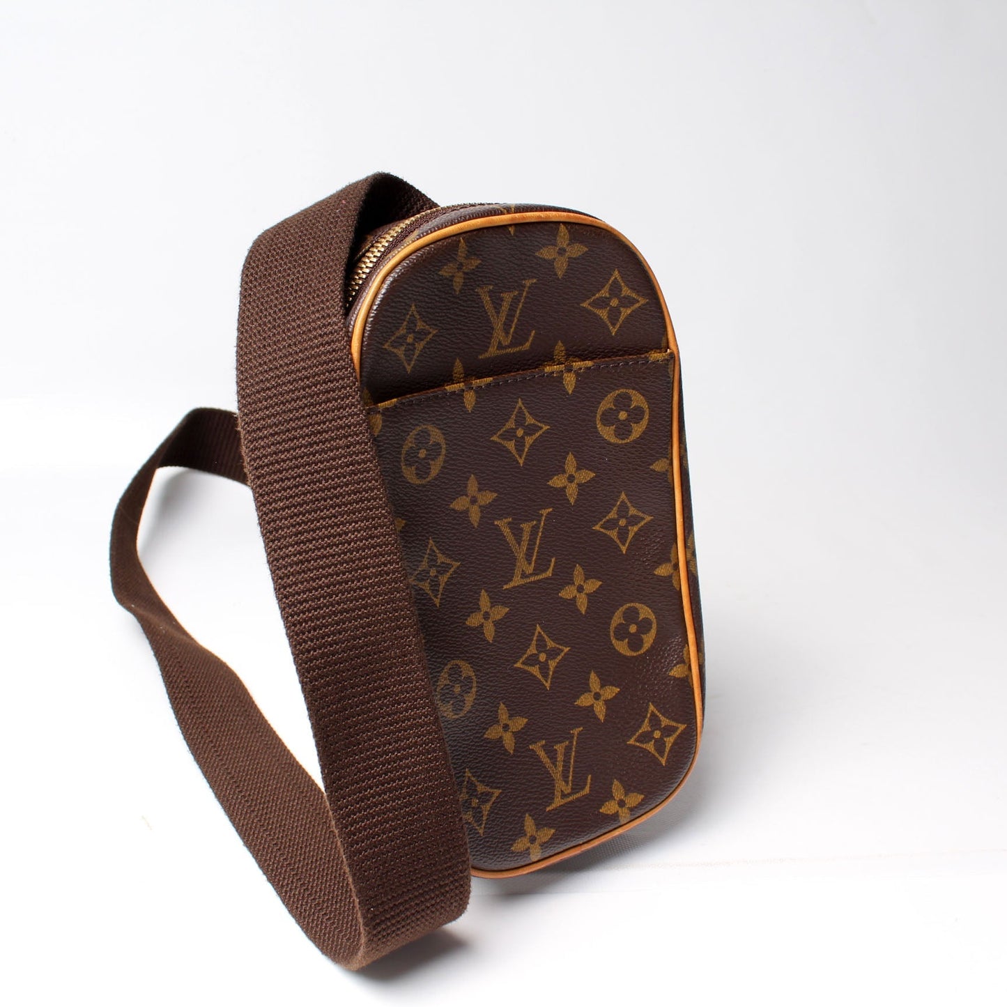 Louis Vuitton Pochette Gange Monogram