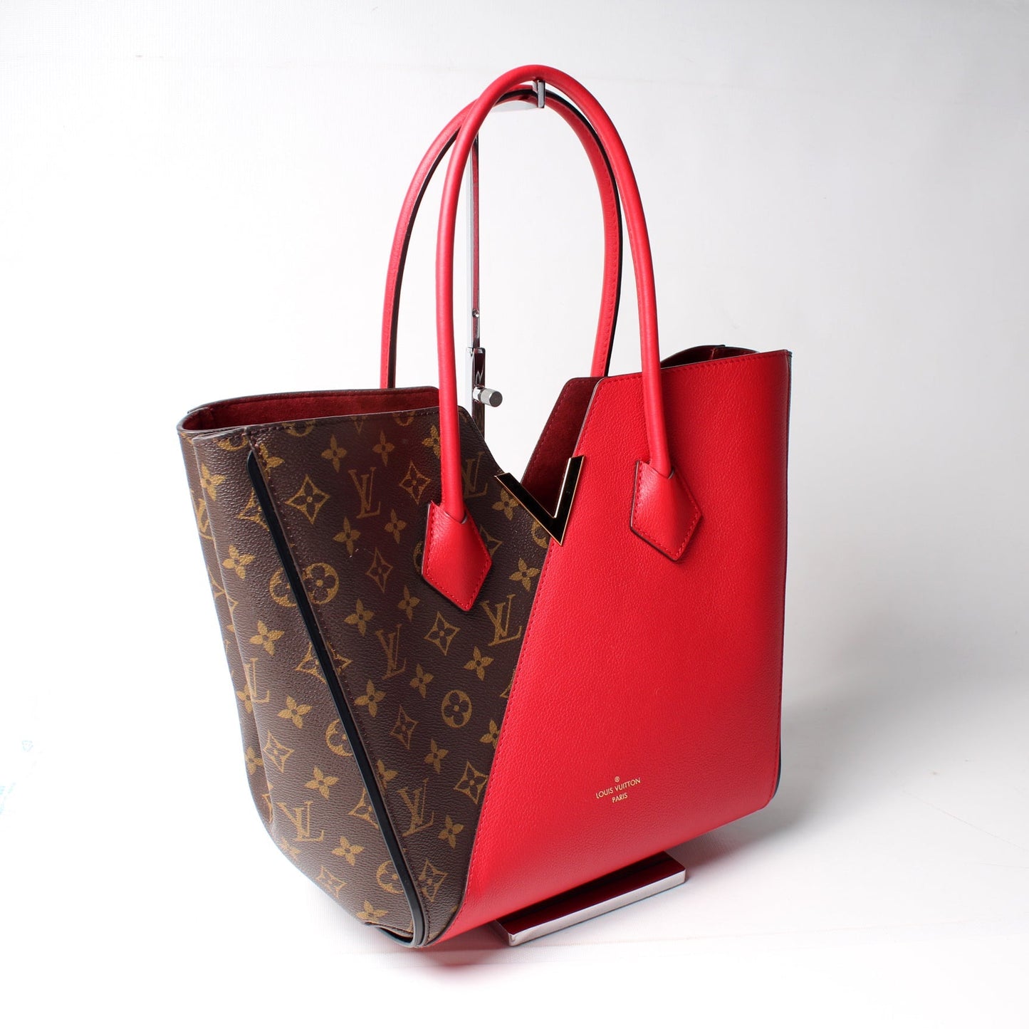 Louis Vuitton Kimono MM Monogram / Leather