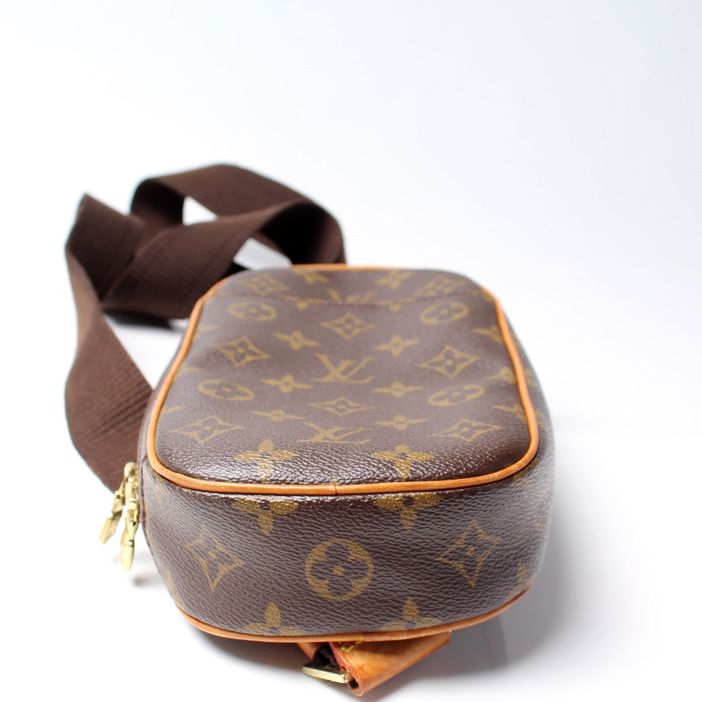Louis Vuitton Pochette Gange Monogram