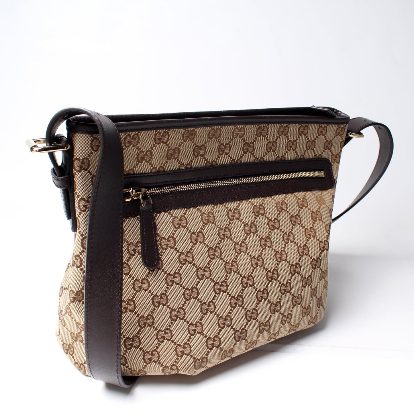 Gucci 388930 GG Canvas Shoulder Bag