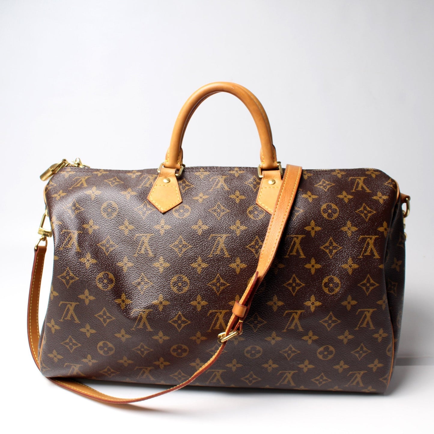 Louis Vuitton Speedy 40 Bandouliere Monogram