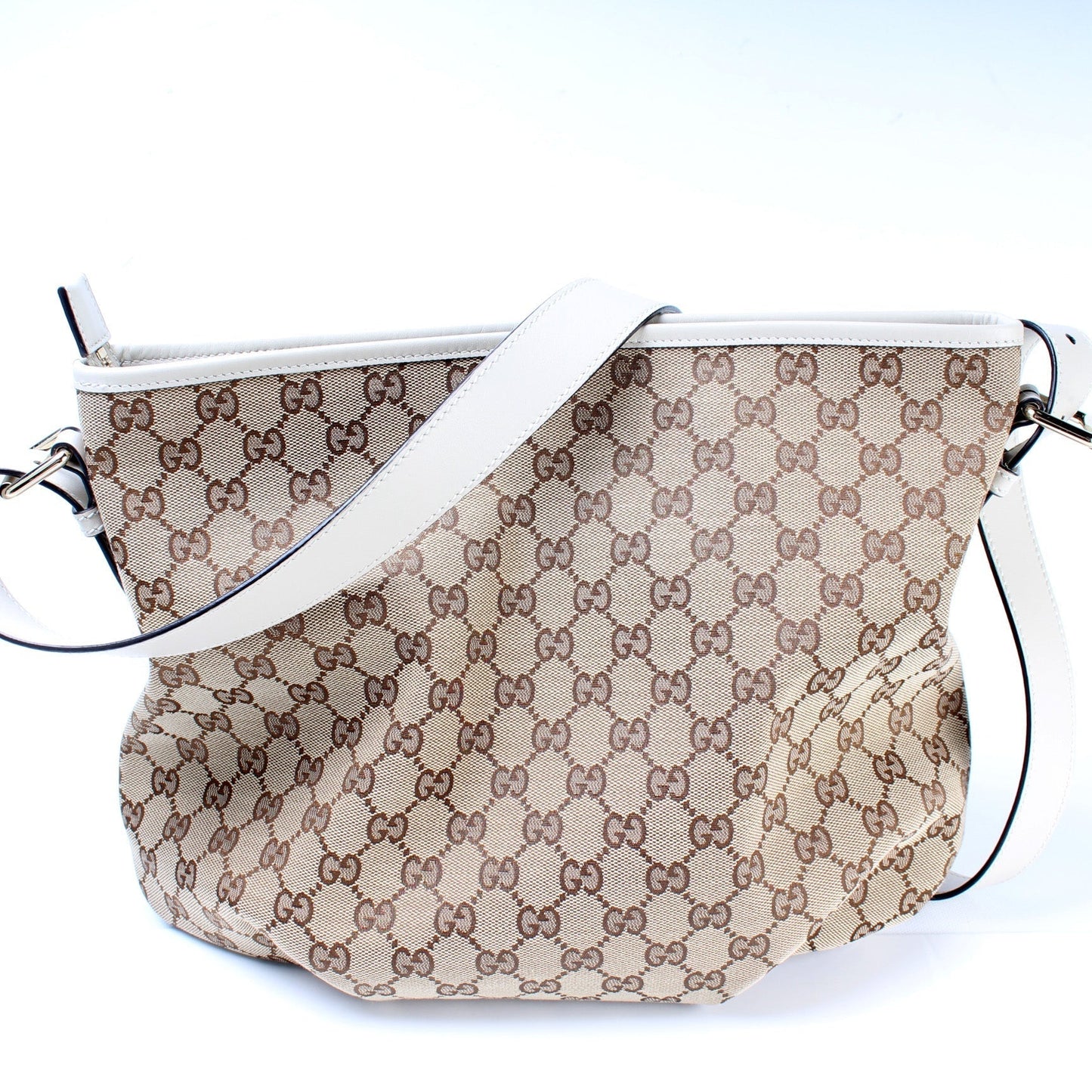 Gucci 388930 GG Canvas Shoulder Bag
