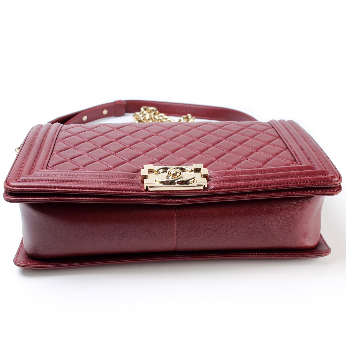 Chanel Boy Flap New Medium 22M Bag