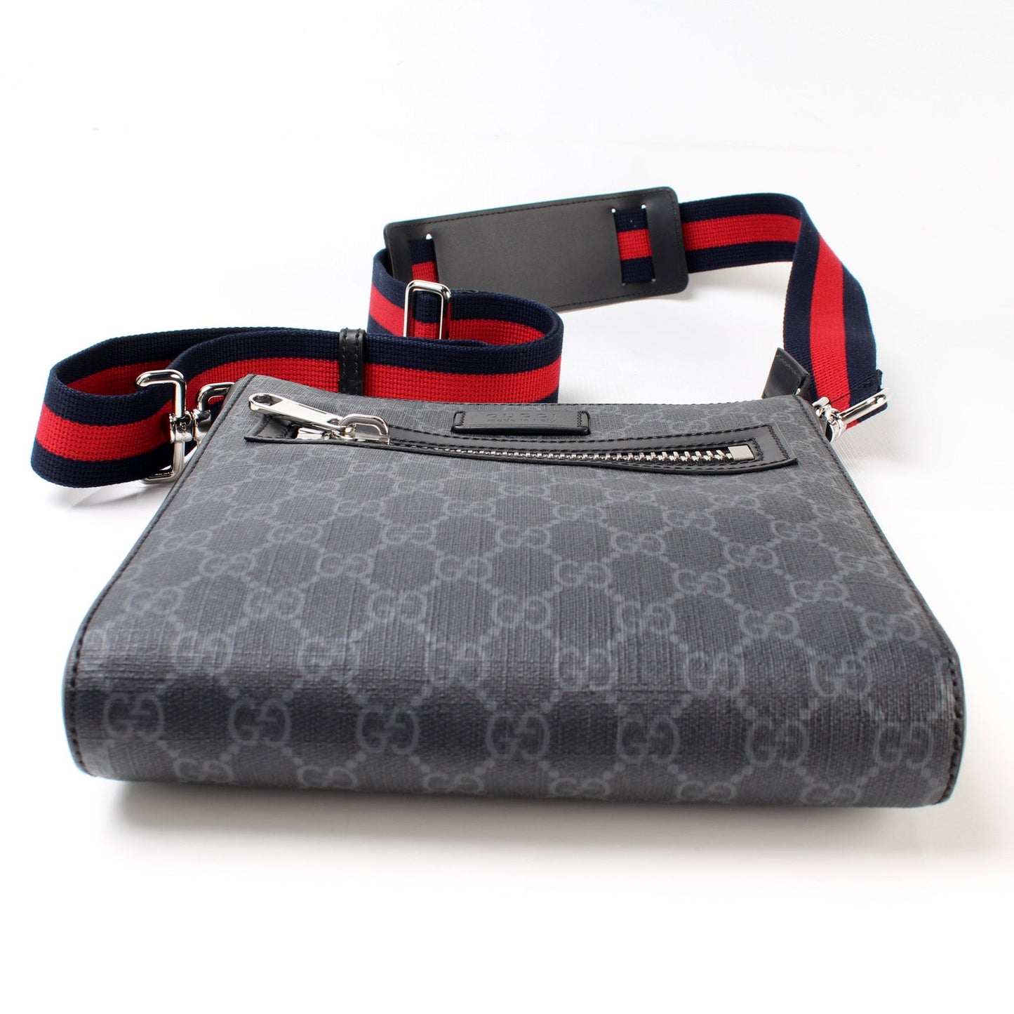 Gucci 523599 GG Supreme Messenger Bag