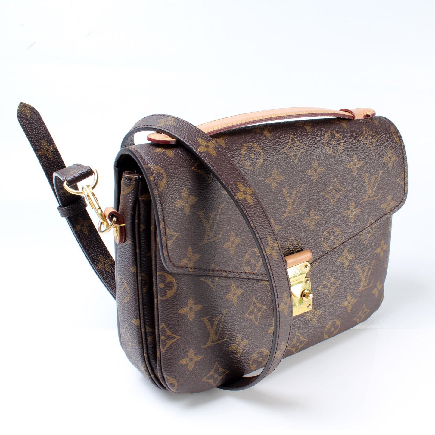 Louis Vuitton Pochette Metis Monogram