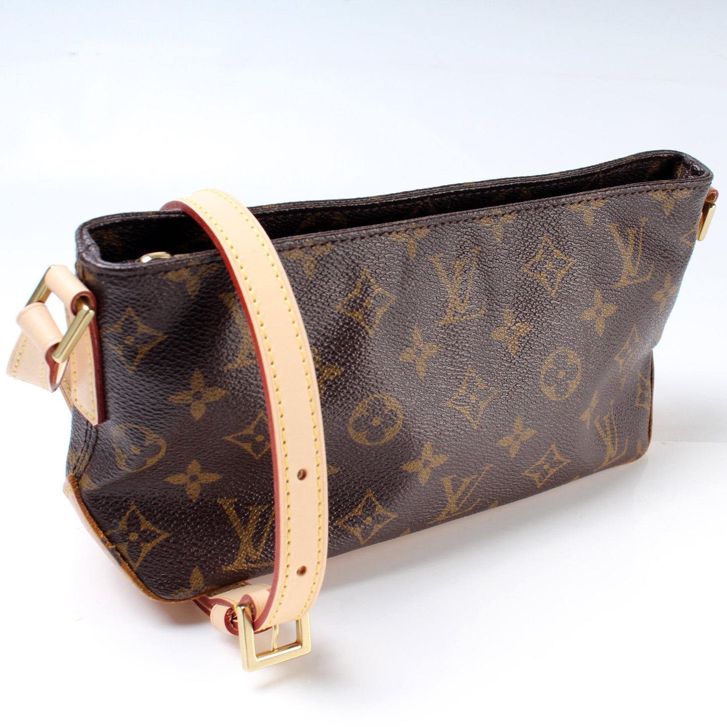 Louis Vuitton Trotteur Monogram