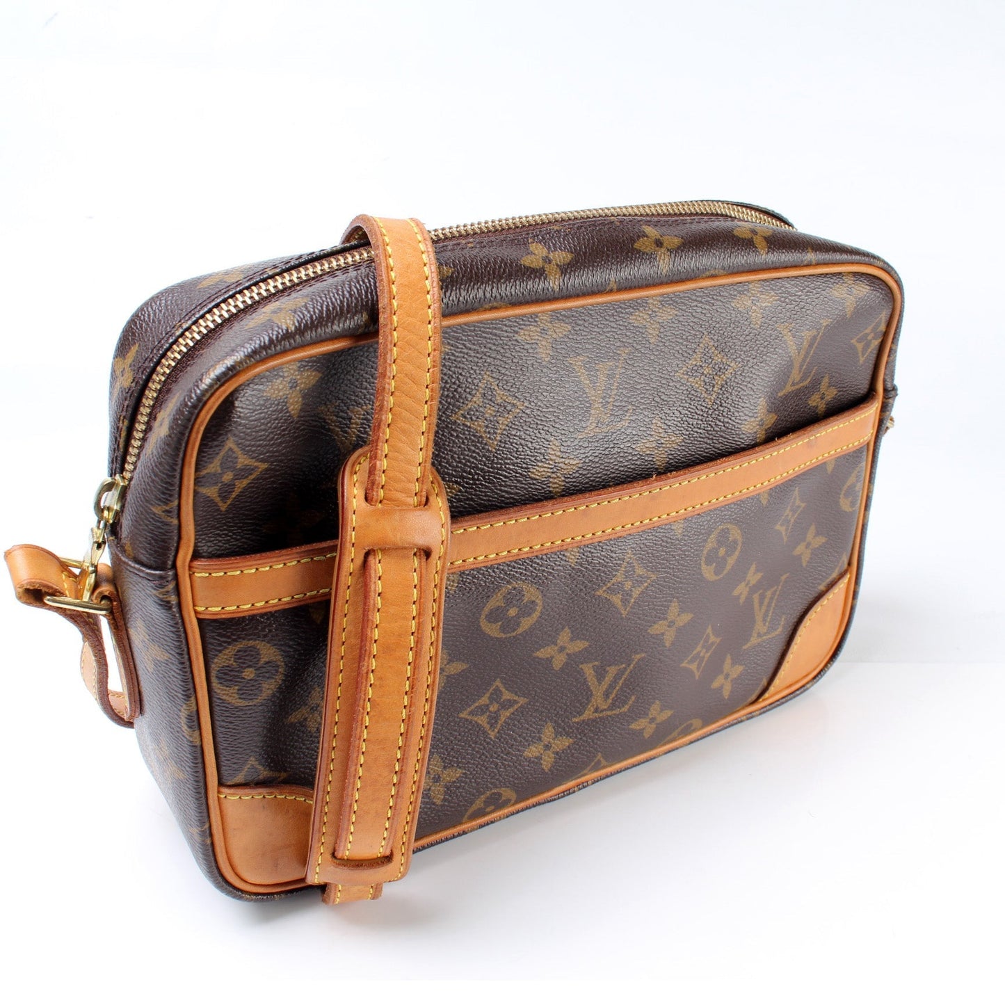 Louis Vuitton Trocadero 27 Monogram