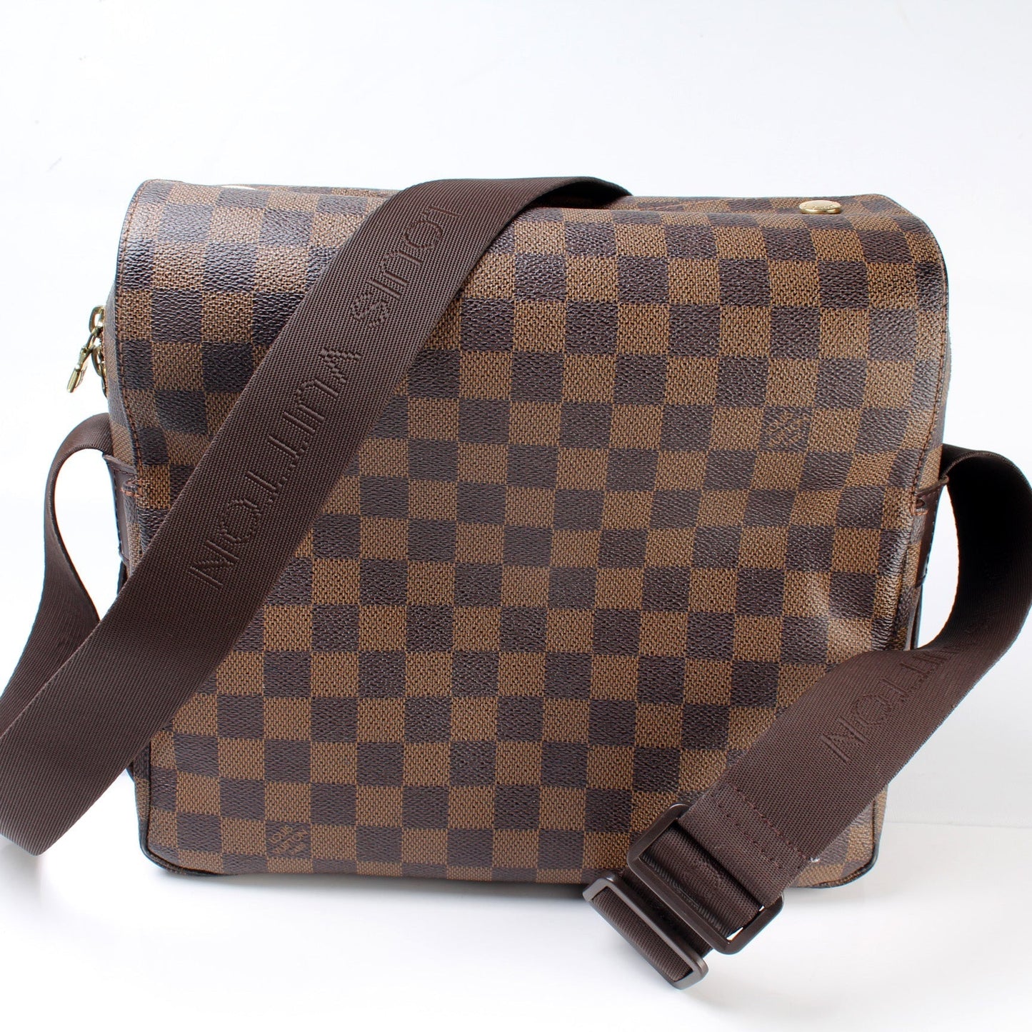 Louis Vuitton Naviglio Messenger Damier Ebene