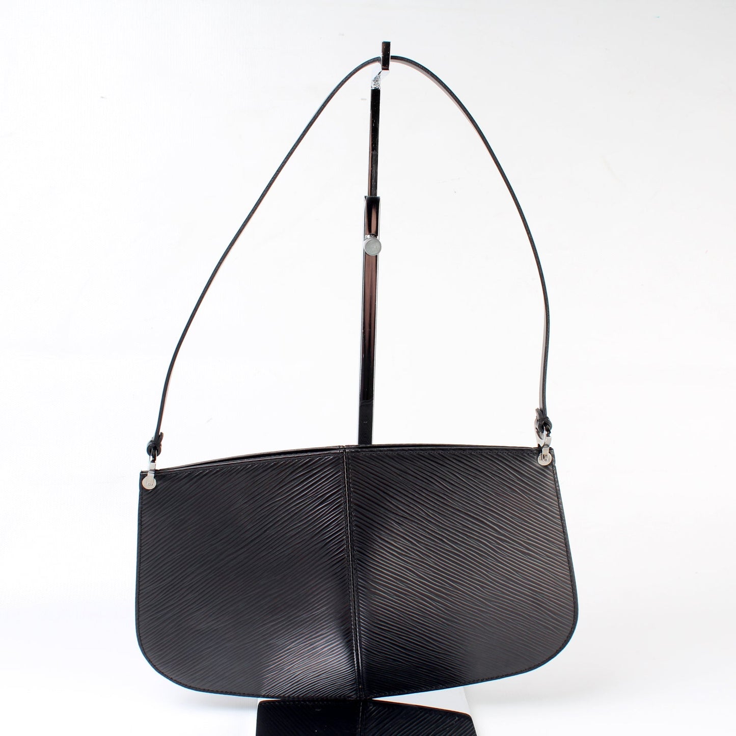 Louis Vuitton Demi Lune Pochette Epi