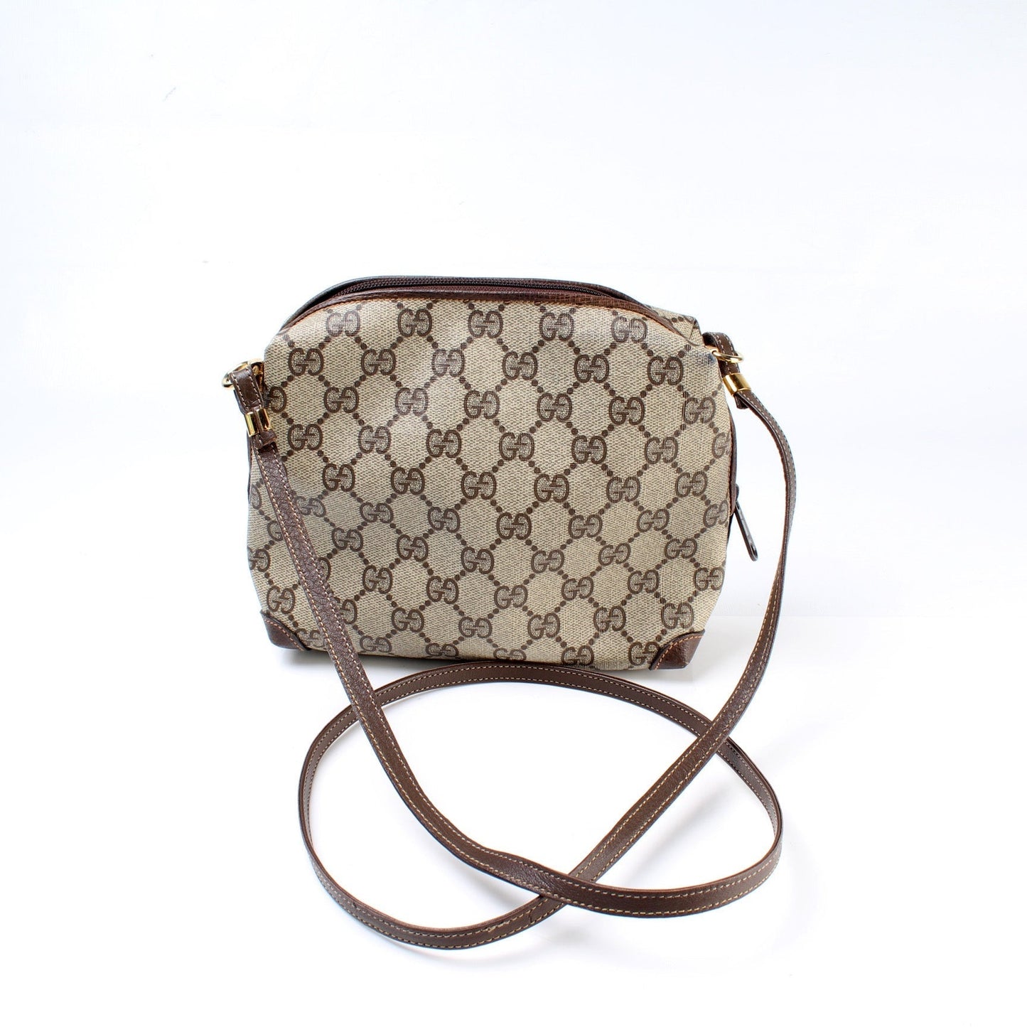 Gucci 67-01-4916 Interlocking GG Shoulder Vintage Bag