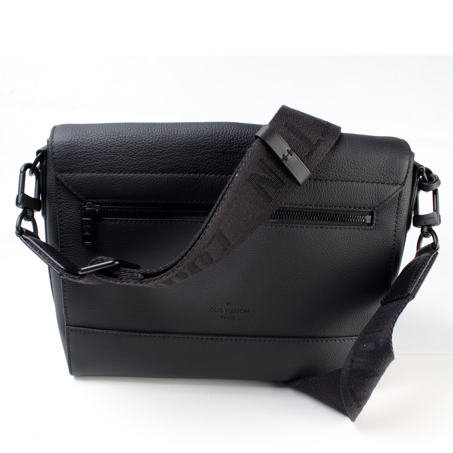 Louis Vuitton Messenger Aerogram