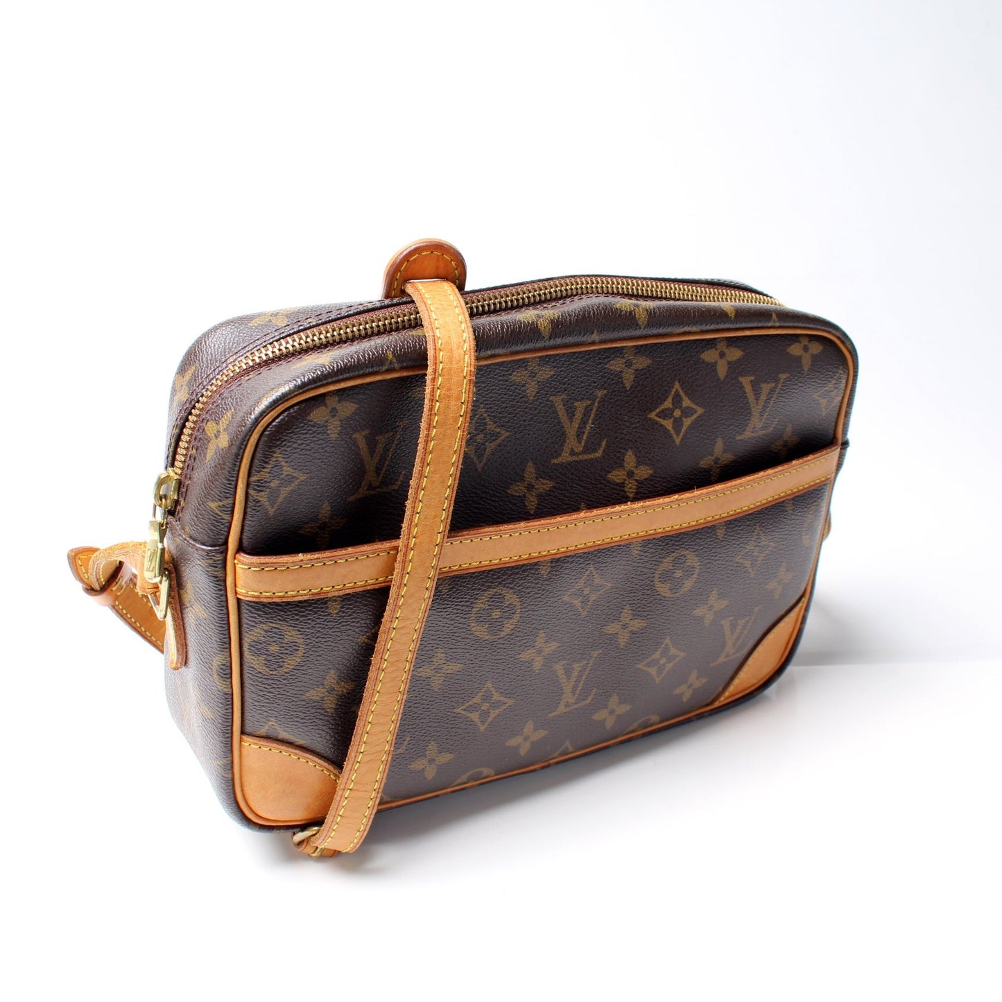 Louis Vuitton Trocadero 27 Monogram