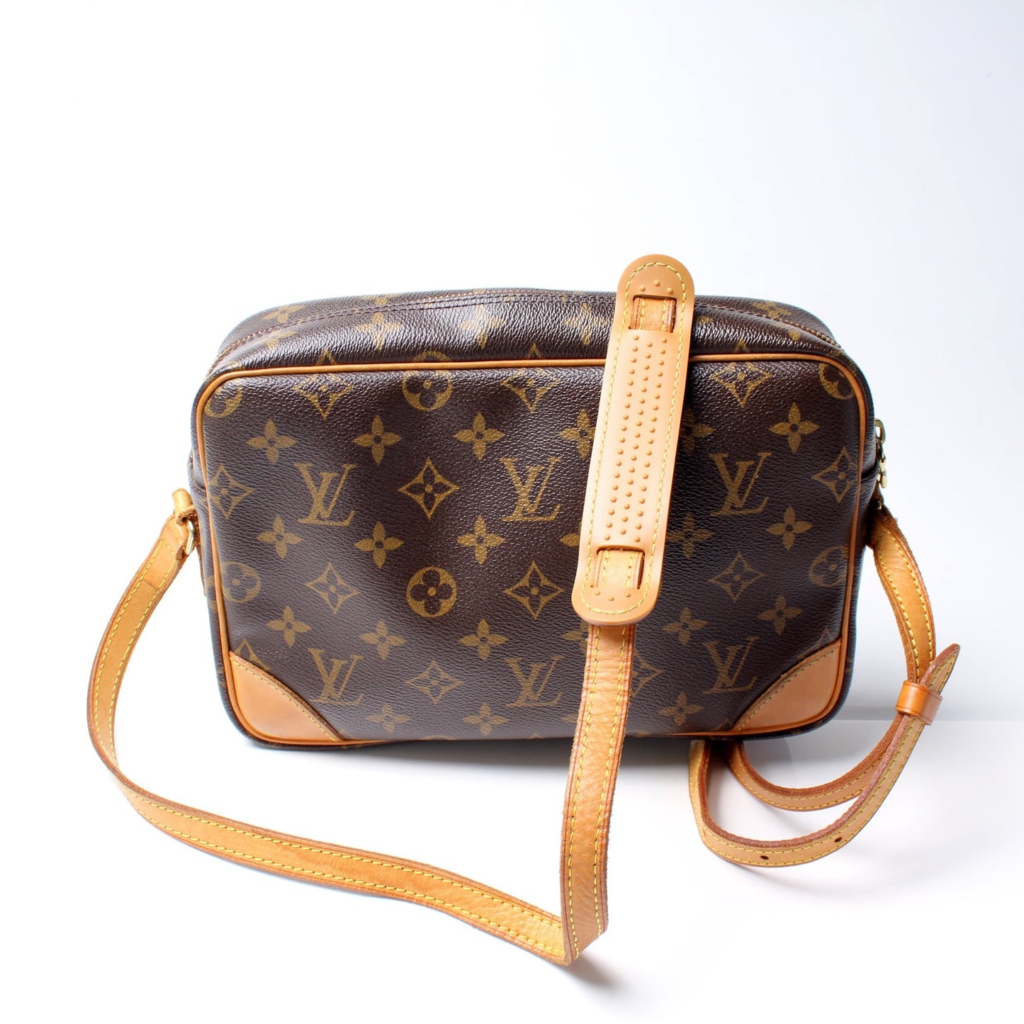 Louis Vuitton Trocadero 27 Monogram