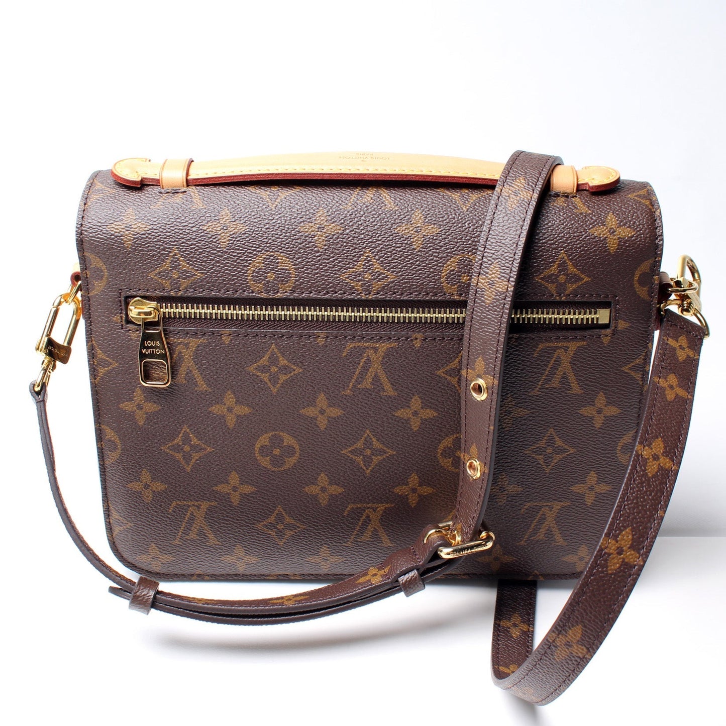 Louis Vuitton Pochette Metis Monogram