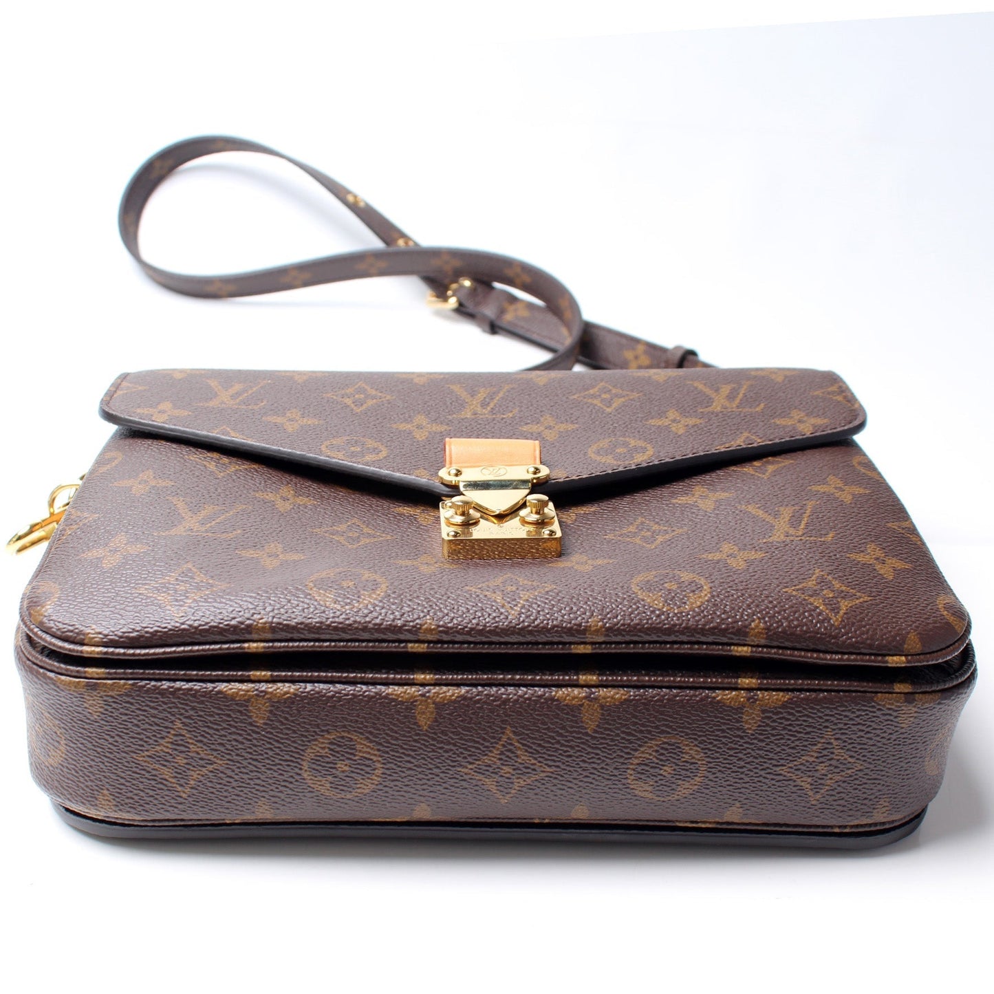 Louis Vuitton Pochette Metis Monogram