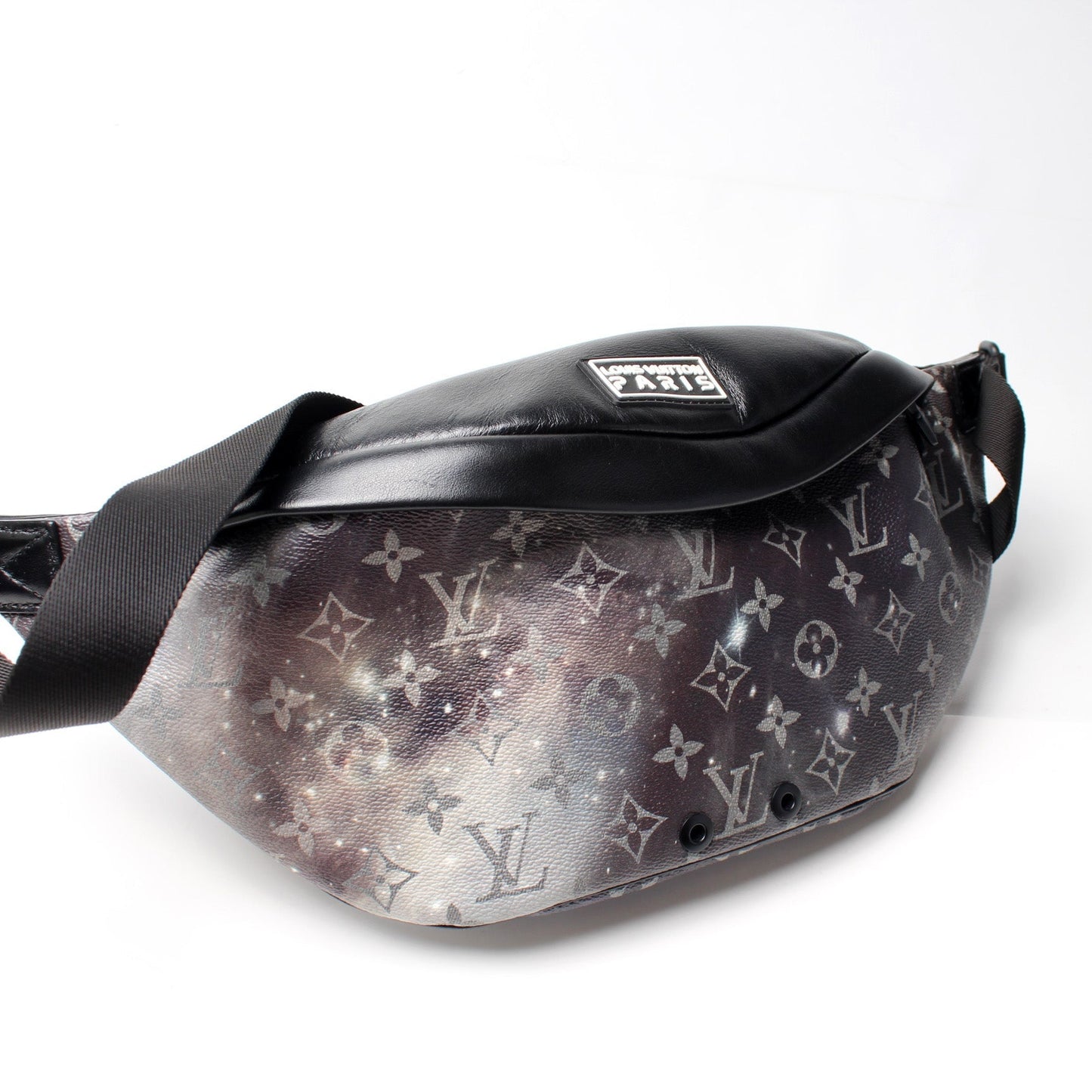 Louis Vuitton Discovery Bumbag Monogram Galaxy