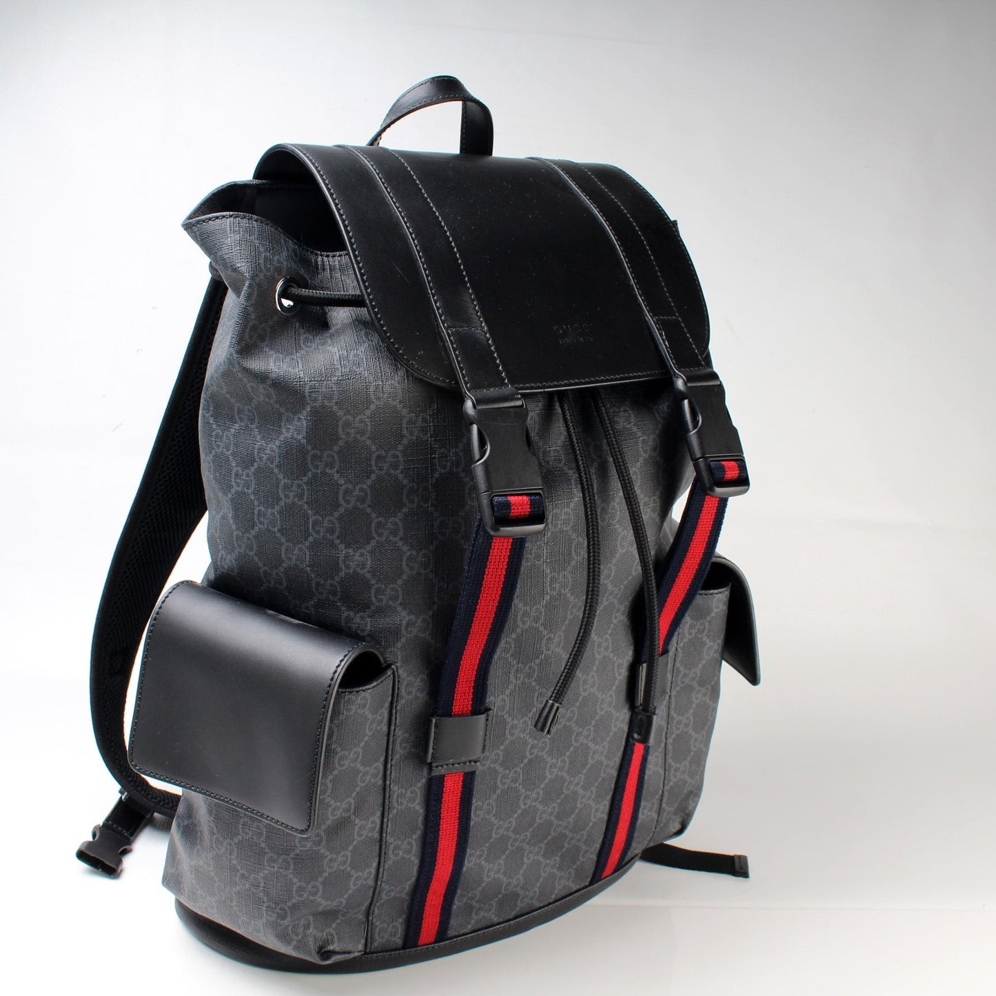 Gucci 495563 GG Supreme Backpack Bag