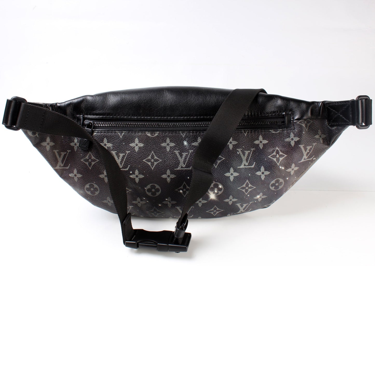 Louis Vuitton Discovery Bumbag Monogram Galaxy