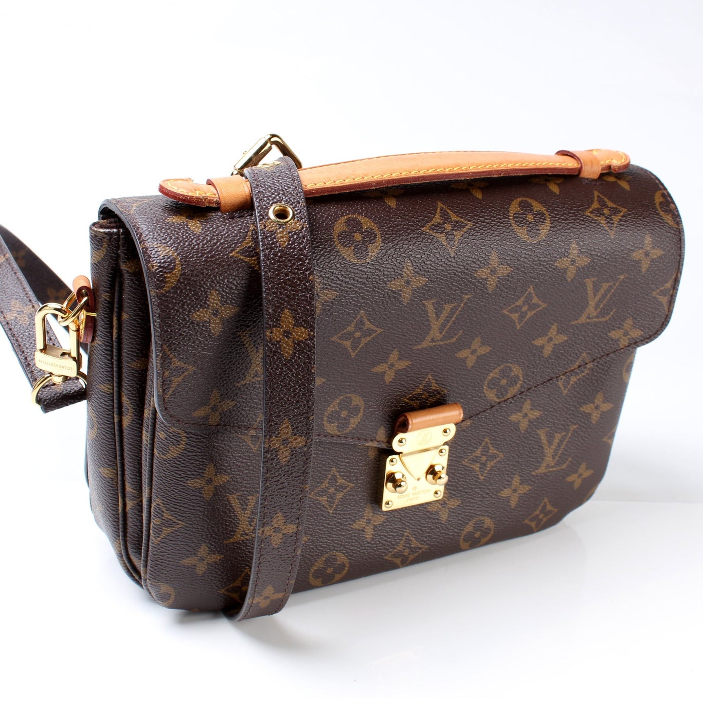 Louis Vuitton Pochette Metis Monogram