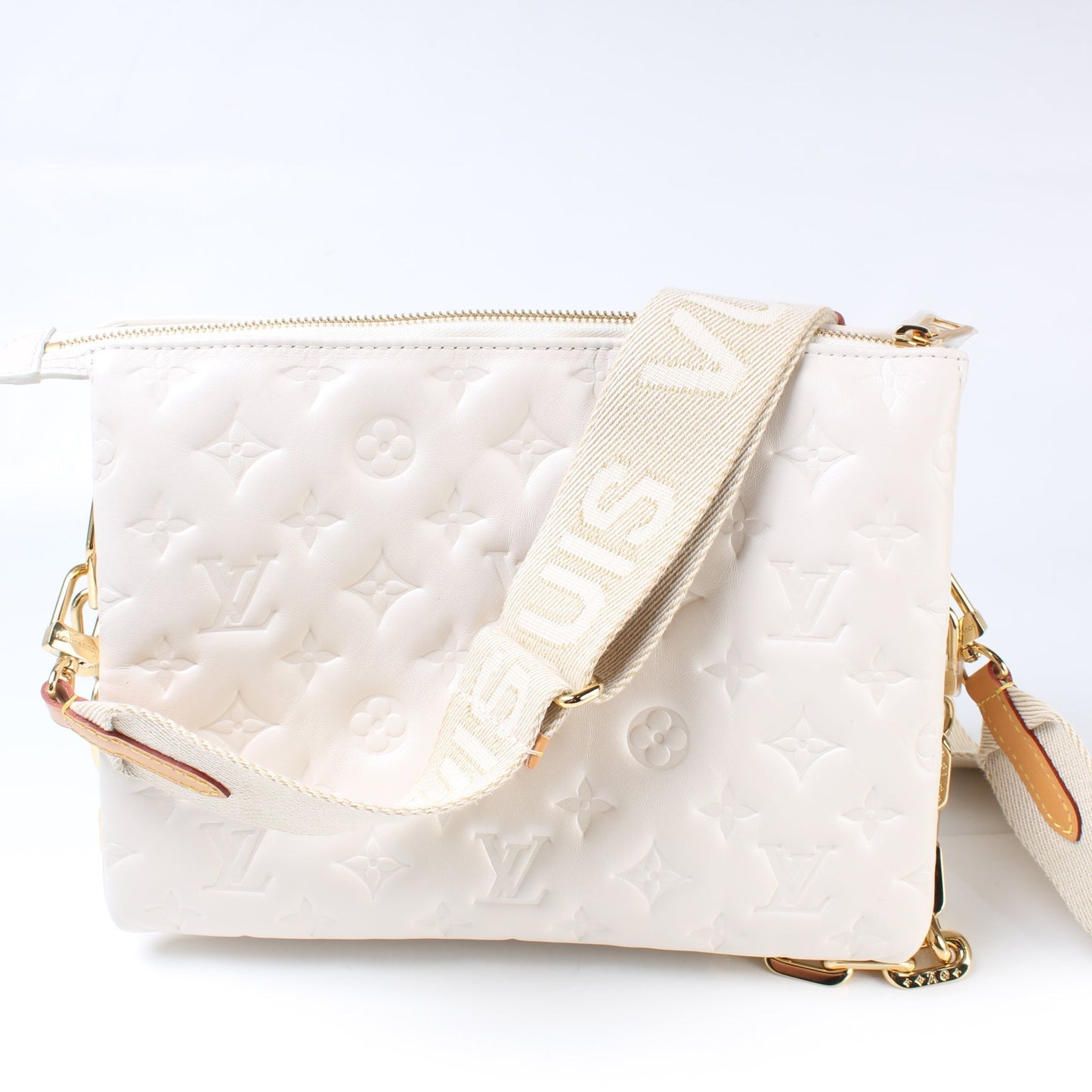 Louis Vuitton Coussin PM Lambskin