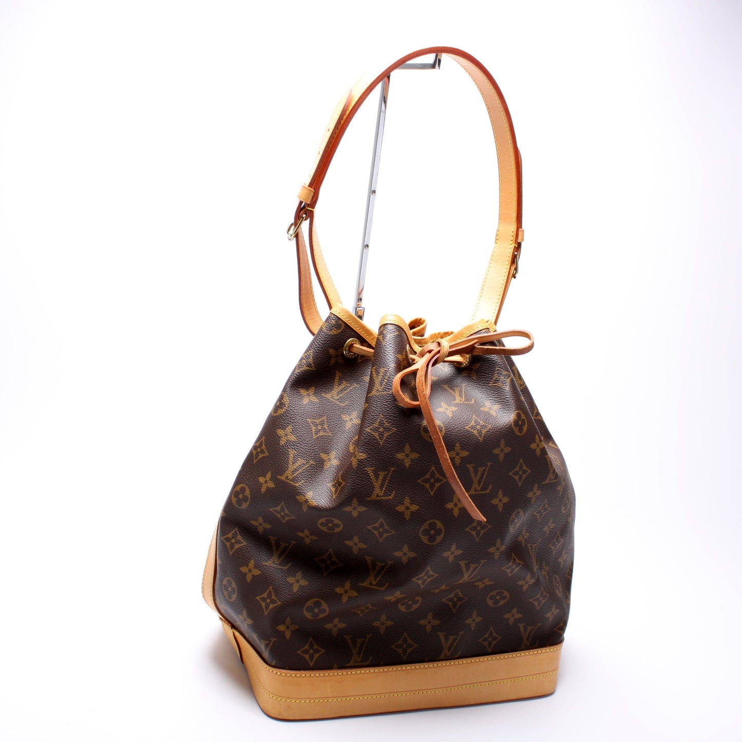 Louis Vuitton Noe Monogram