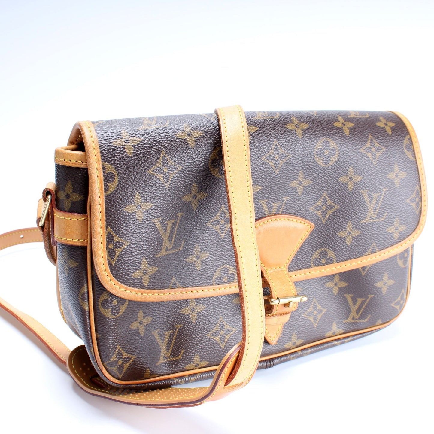 Louis Vuitton Sologne Monogram