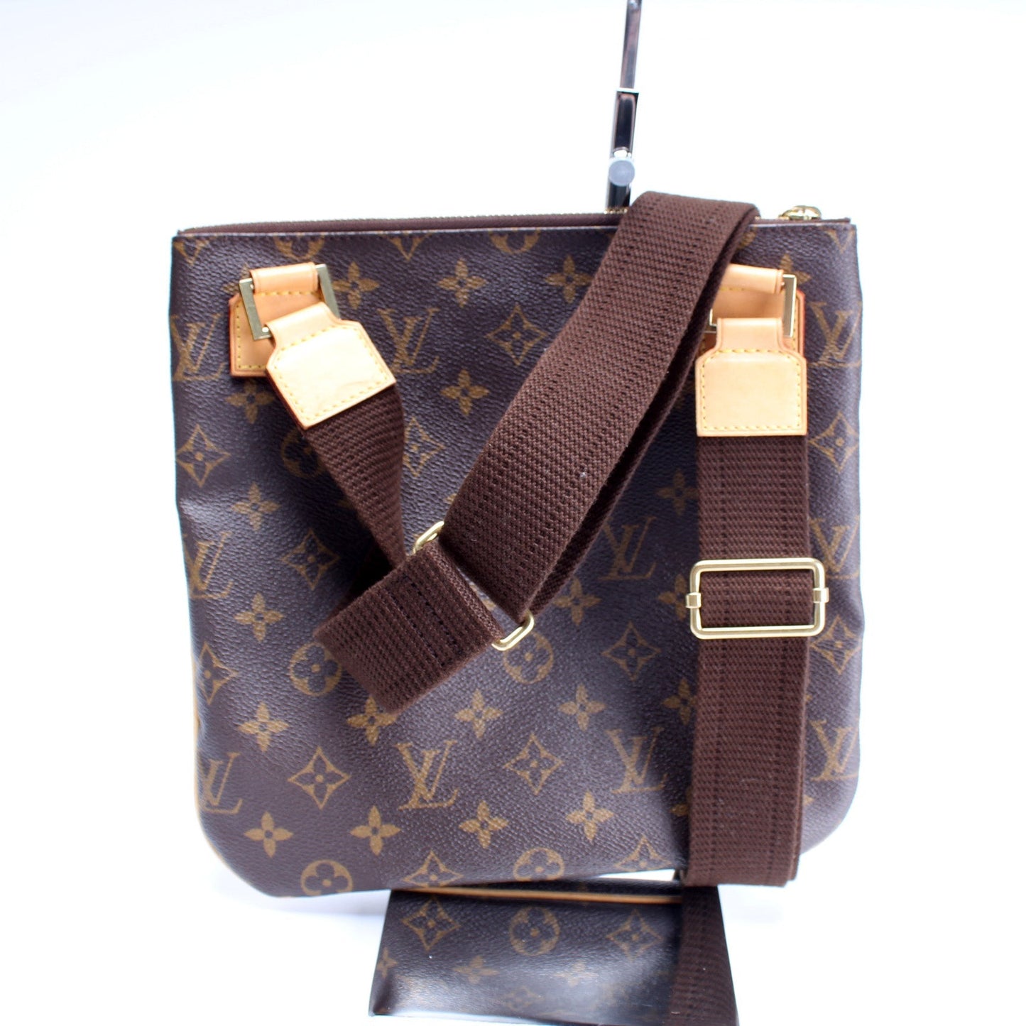 Louis Vuitton Pochette Bosphore Monogram
