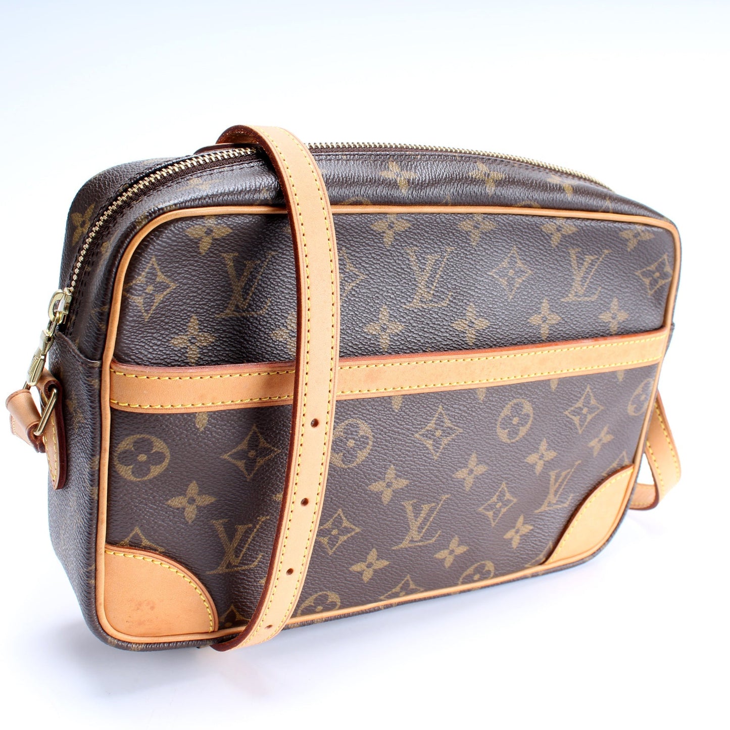 Louis Vuitton Trocadero 27 Monogram