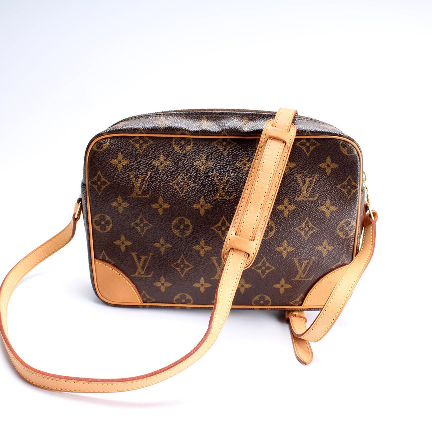 Louis Vuitton Trocadero 27 Monogram