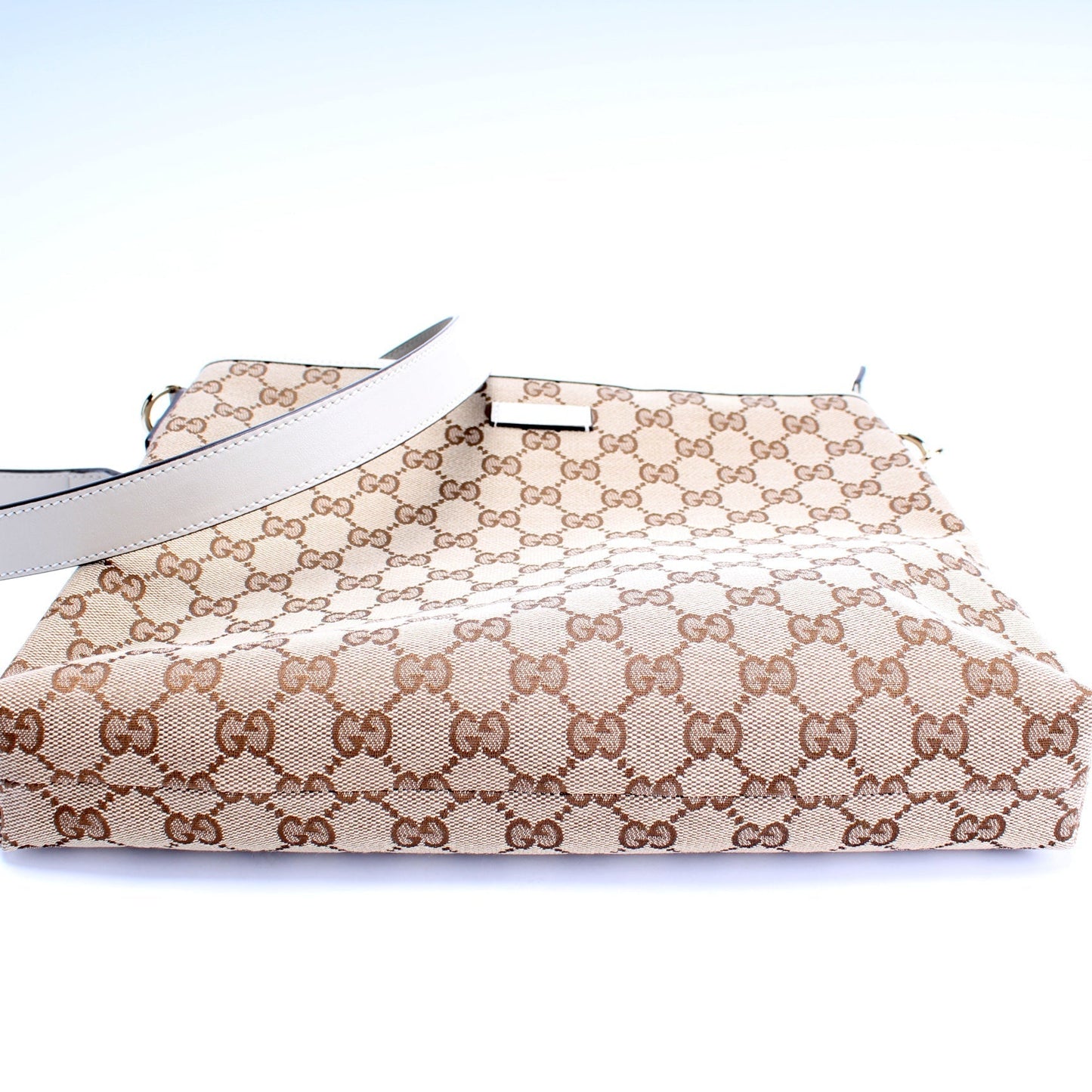 Gucci 388924 GG Canvas Crossbody Bag