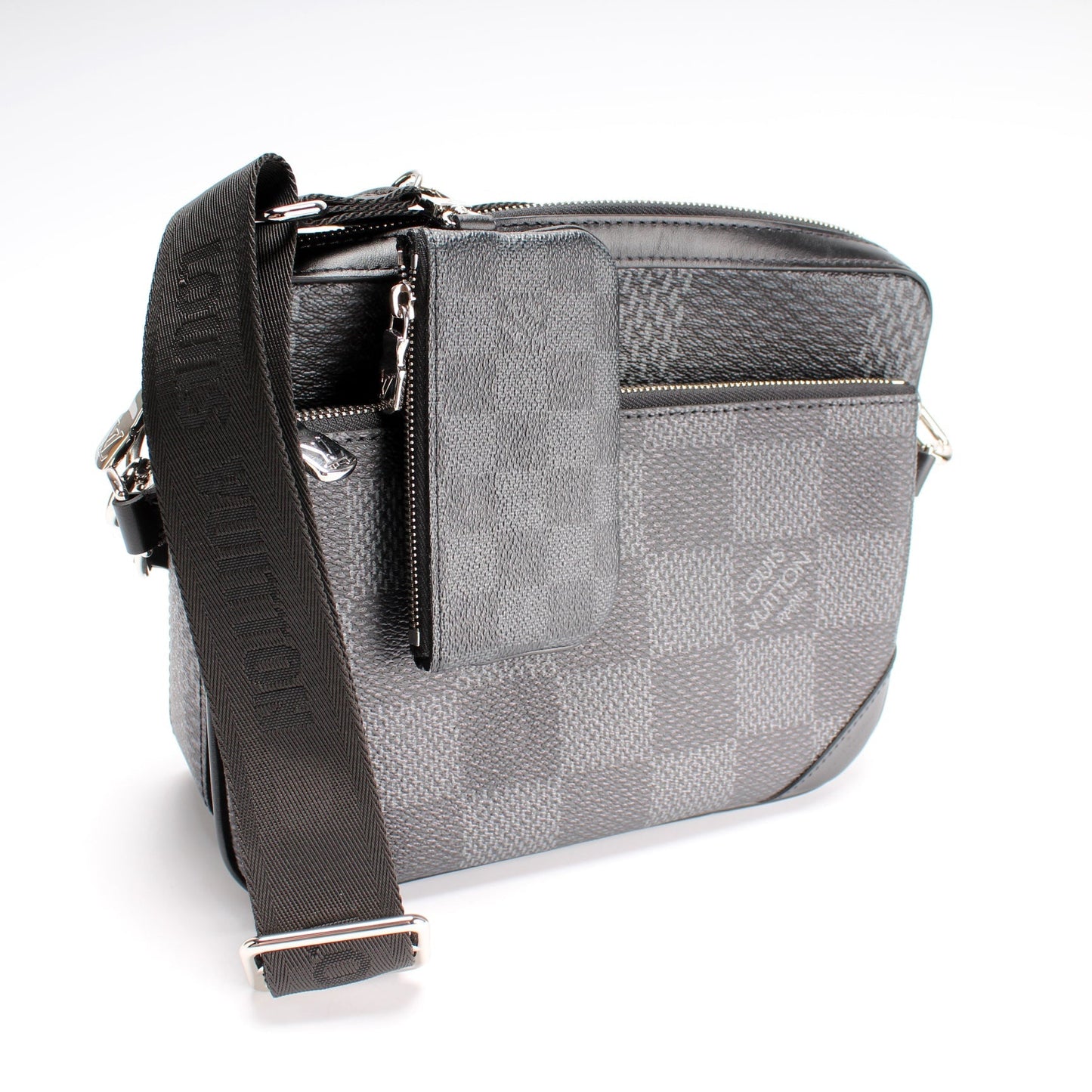 Louis Vuitton Trio Messenger 3D Damier Graphite