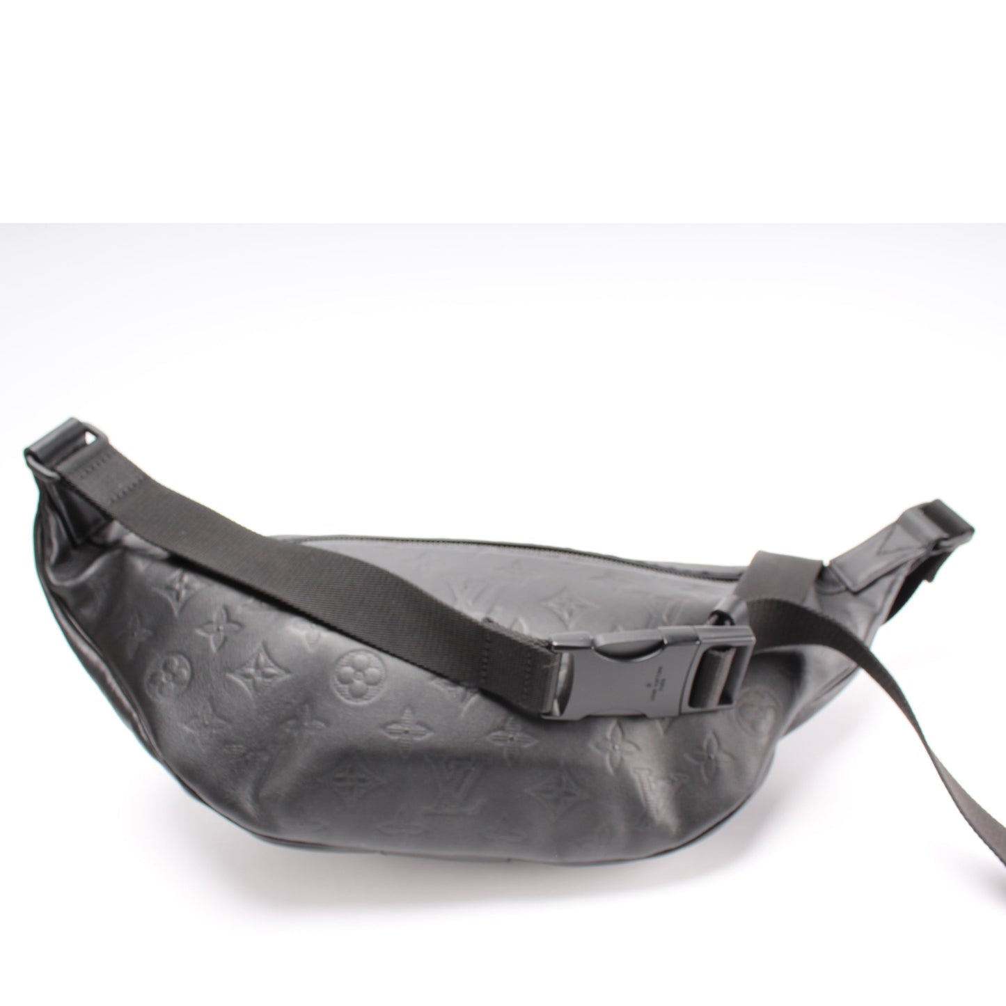 Louis Vuitton Discovery Bumbag Shadow Monogram