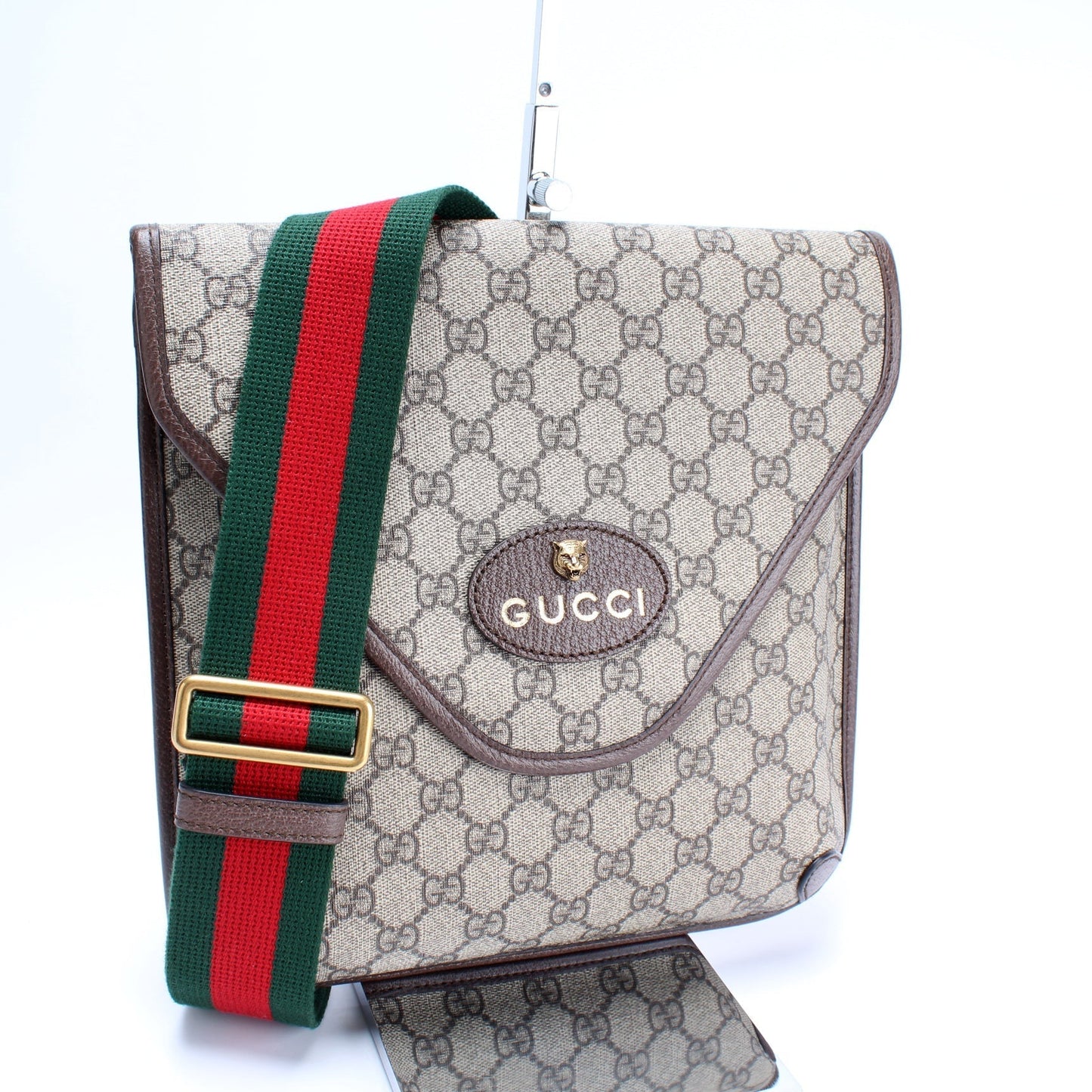 Gucci 598604 GG Supreme Neo Vintage Messenger Bag